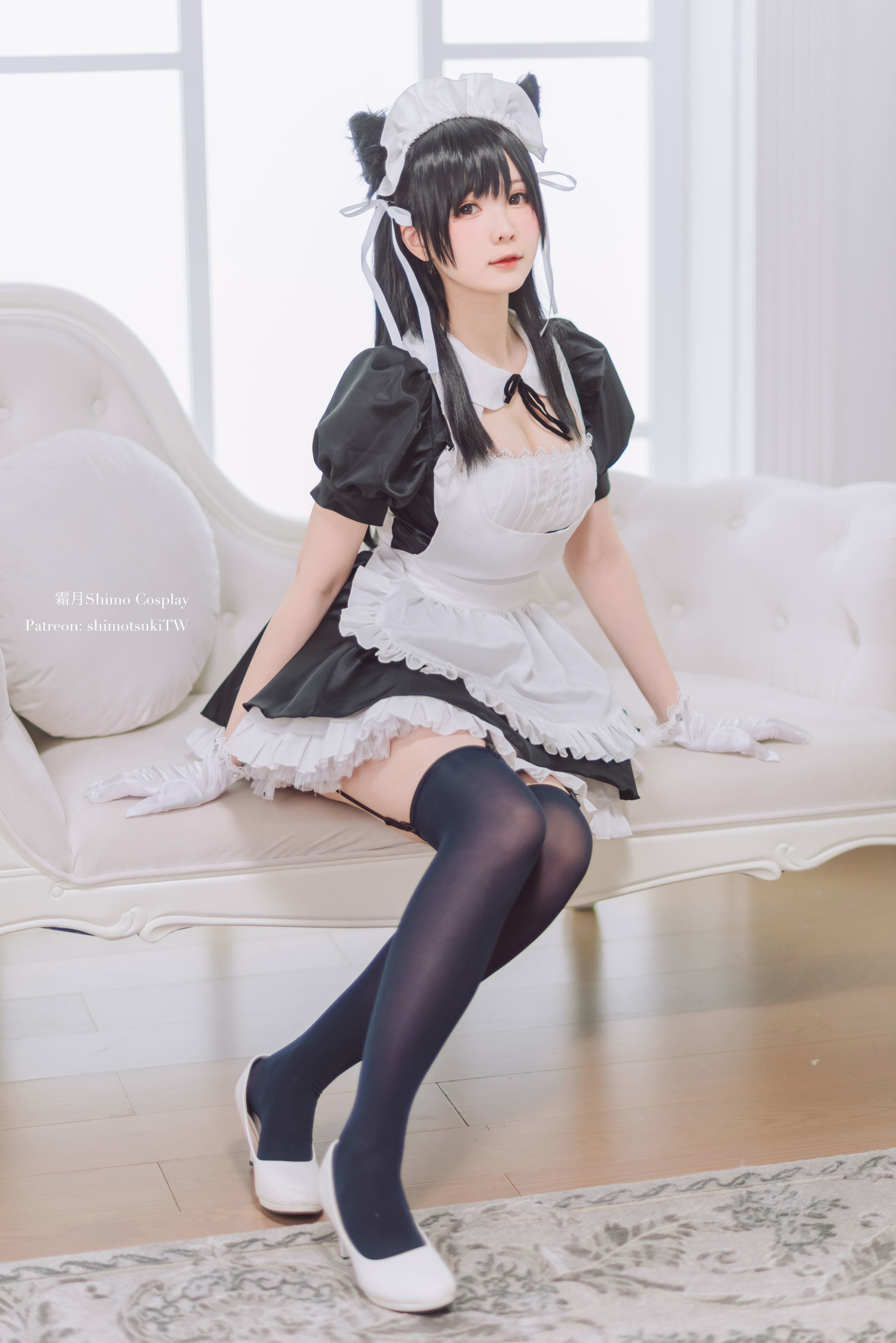 Cosplay Welfare] Weibo girl Frost Moon Shimo - Atago Maid