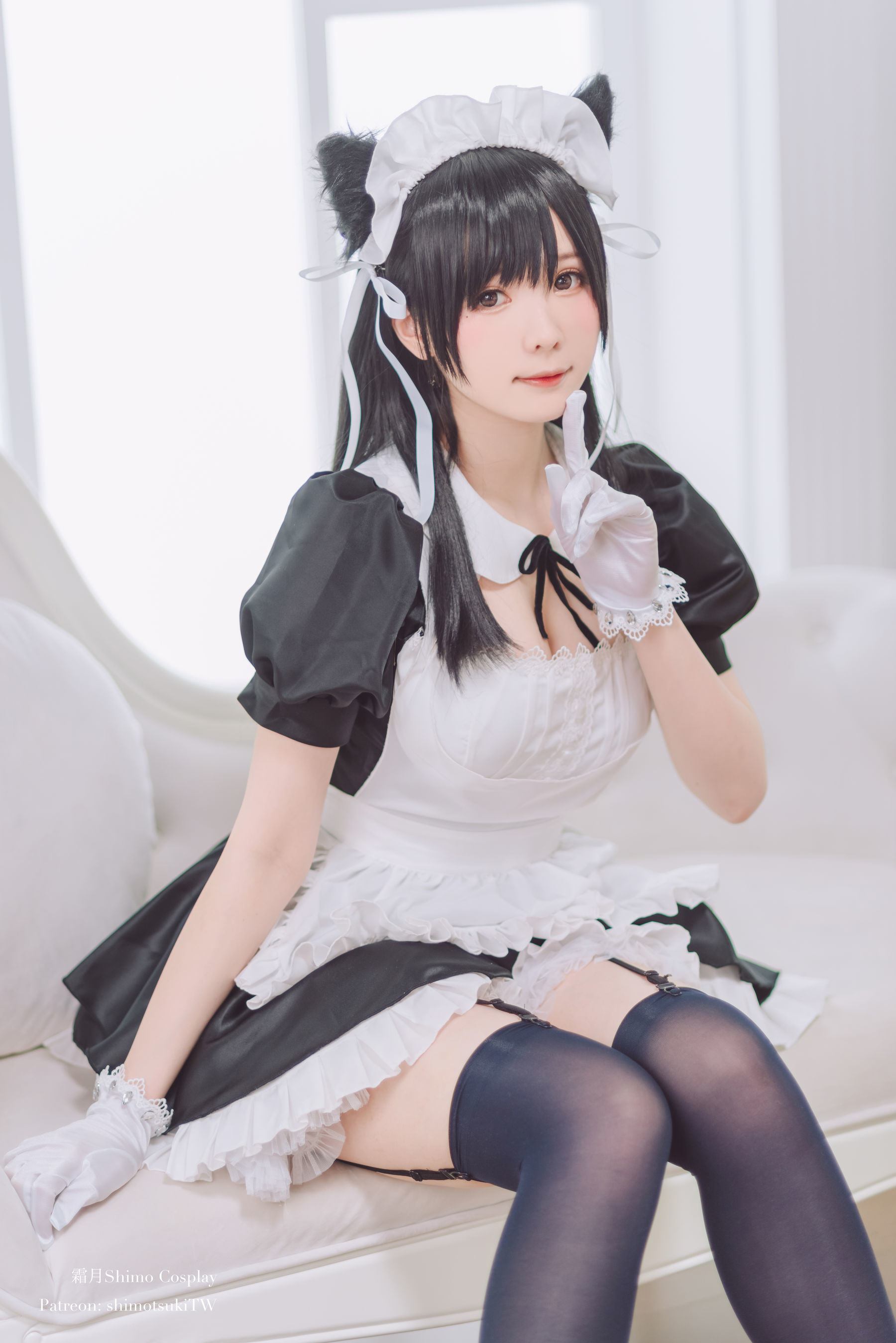 Cosplay Welfare] Weibo girl Frost Moon Shimo - Atago Maid