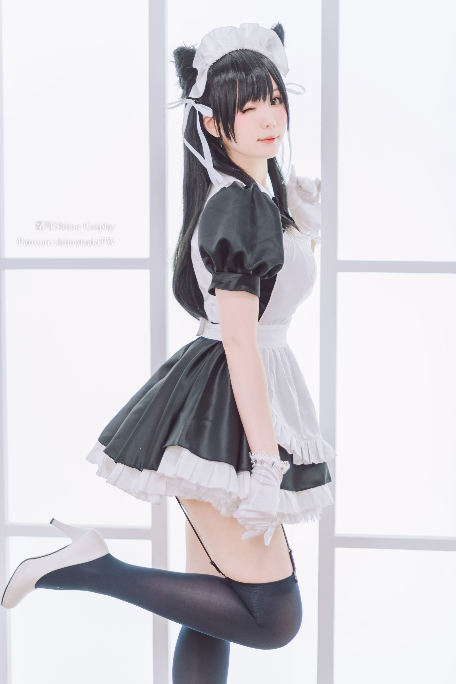 Cosplay Welfare] Weibo girl Frost Moon Shimo - Atago Maid