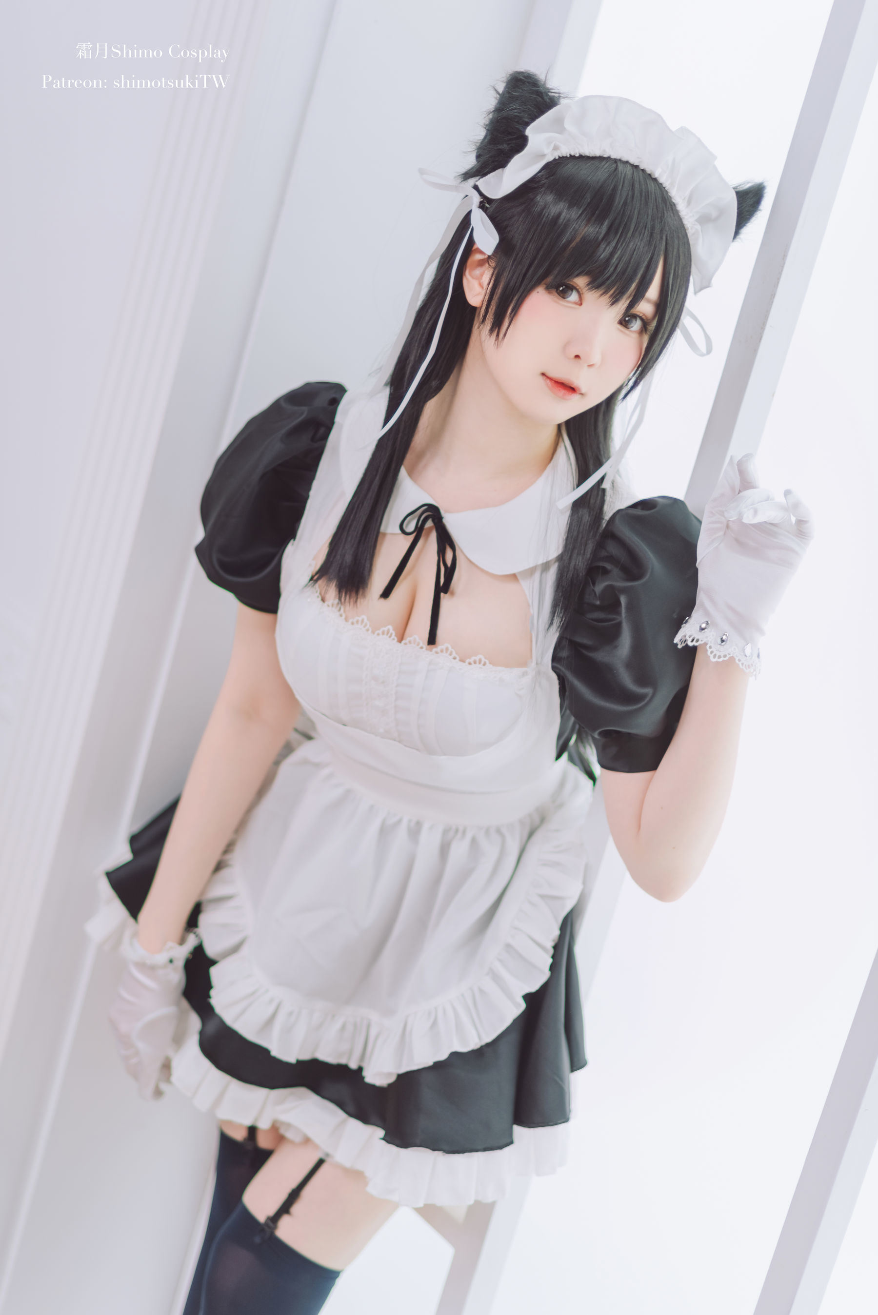 Cosplay Welfare] Weibo girl Frost Moon Shimo - Atago Maid