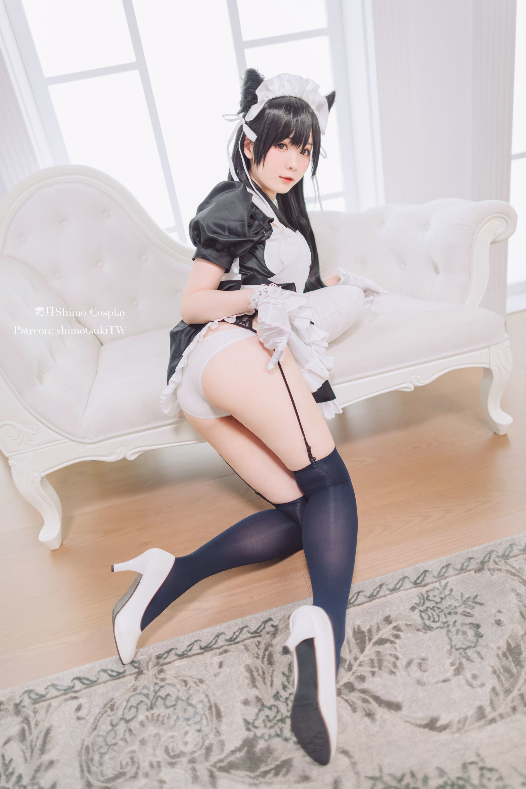 Cosplay Welfare] Weibo girl Frost Moon Shimo - Atago Maid