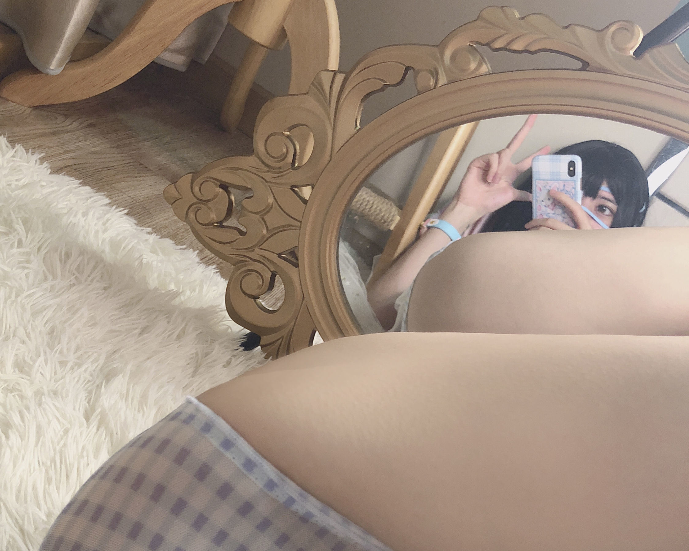 COS 혜택] 멩메이쯔옌장다모왕w - 티셔츠 흰실