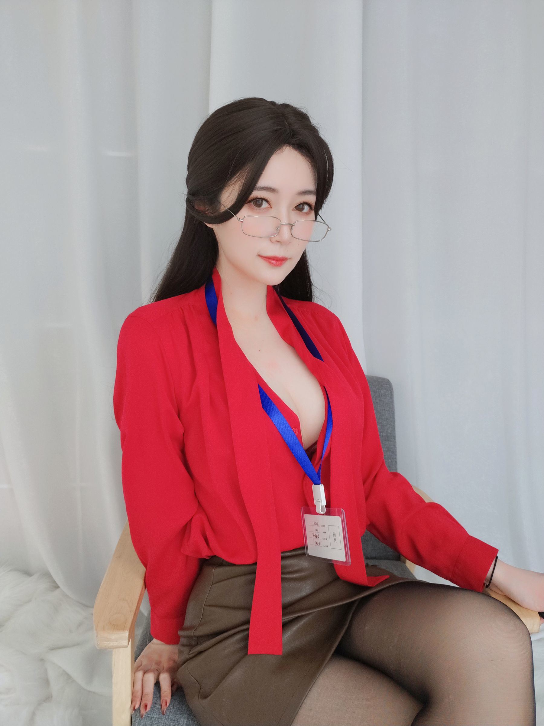 [COS福利] Coser小姐姐白银 - 新上任上司