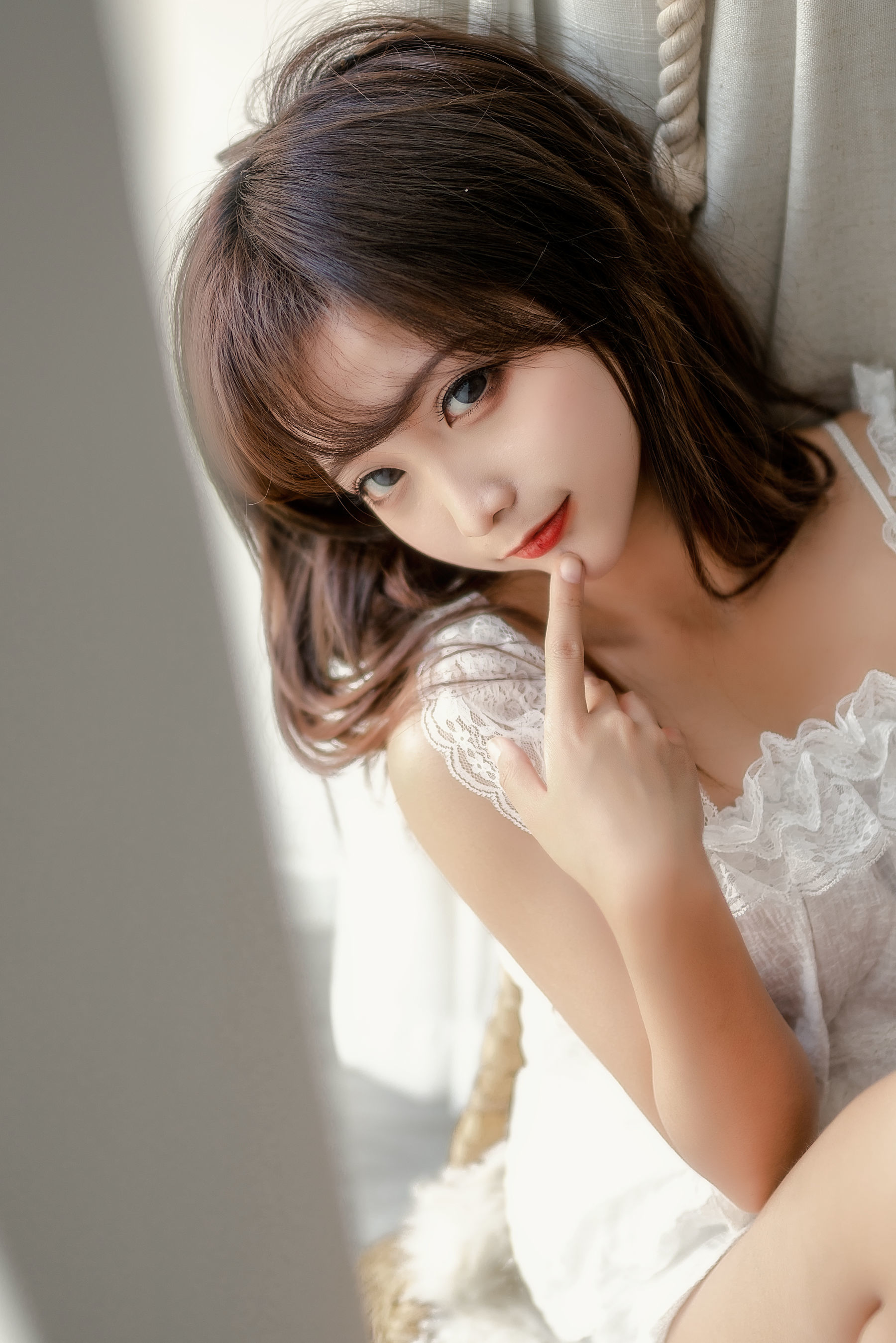 COS ฟู๋ลี่] บล็อกเกอร์อนิเมะ ชุนโม๋โม๋ - ช้าง ชุดนอนสีขาว