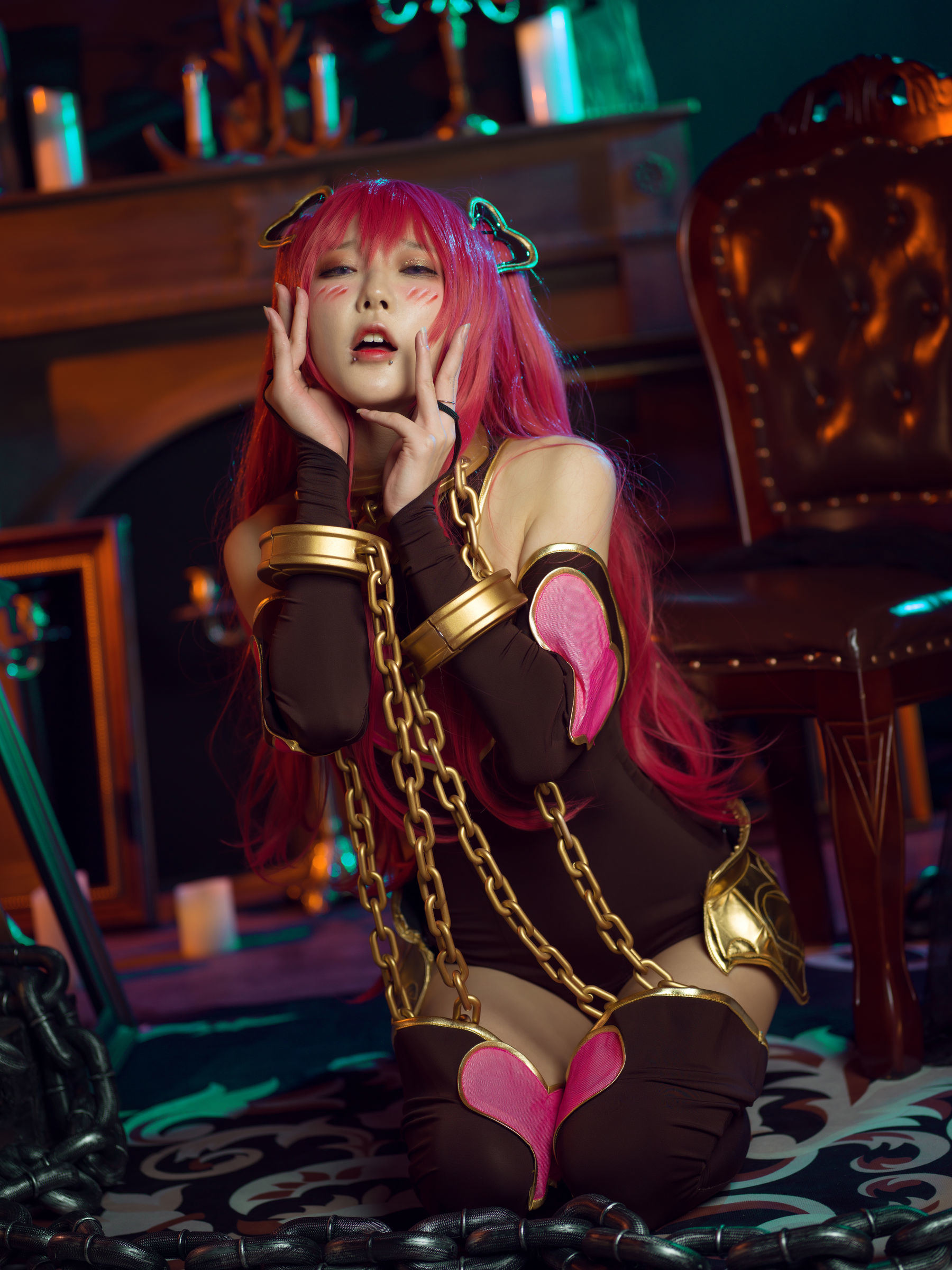 [网红COSER写真] 动漫博主阿包也是兔娘 - 空花