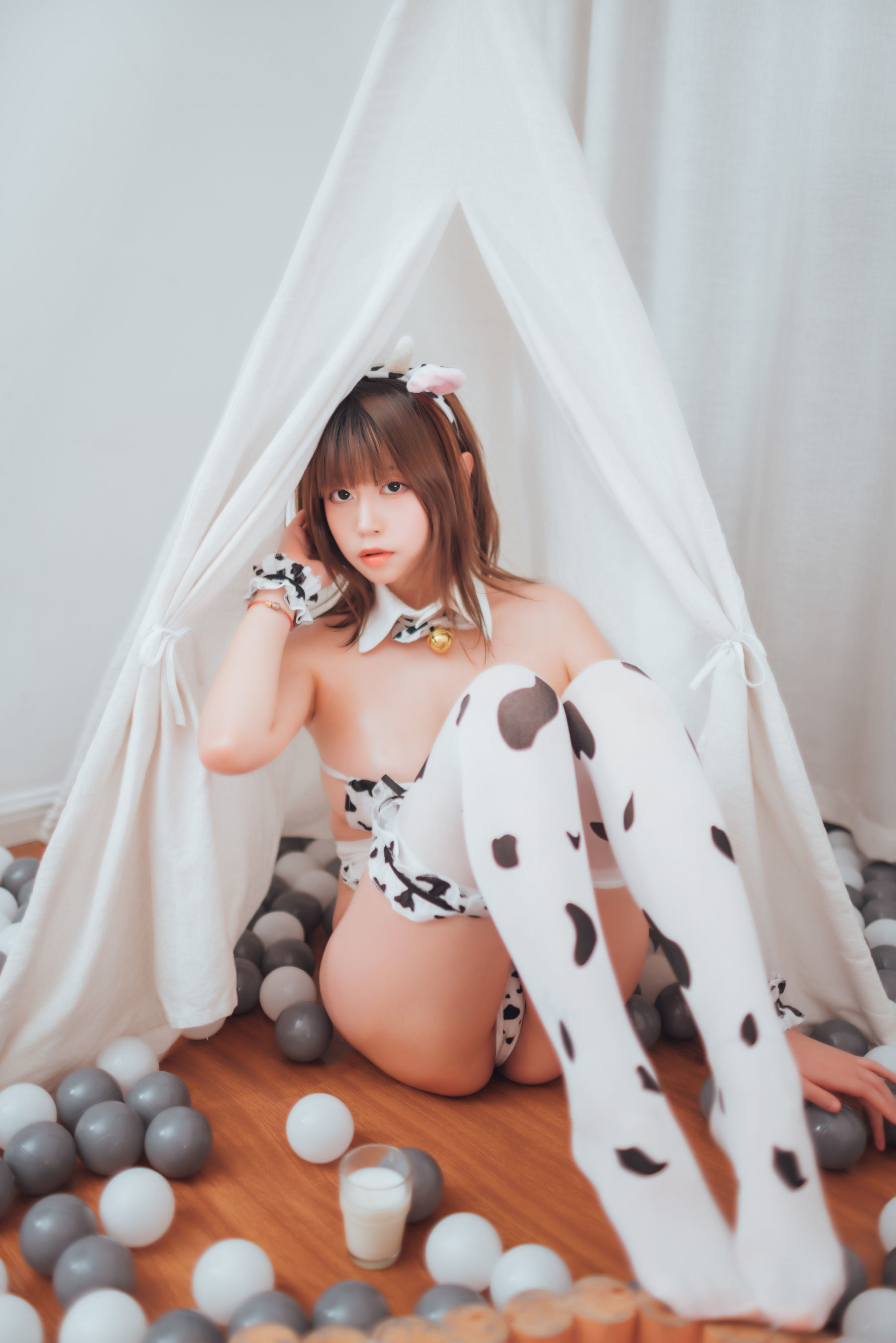 [网红COSER写真] 萌妹奈汐酱nice - 牛年大吉 奶牛