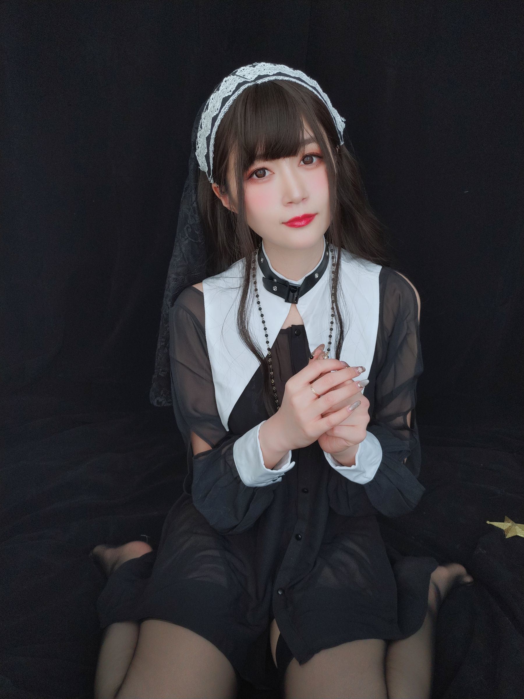 왕홍 COSER 사진] 코서 아가씨 백은 - 레이스 수녀