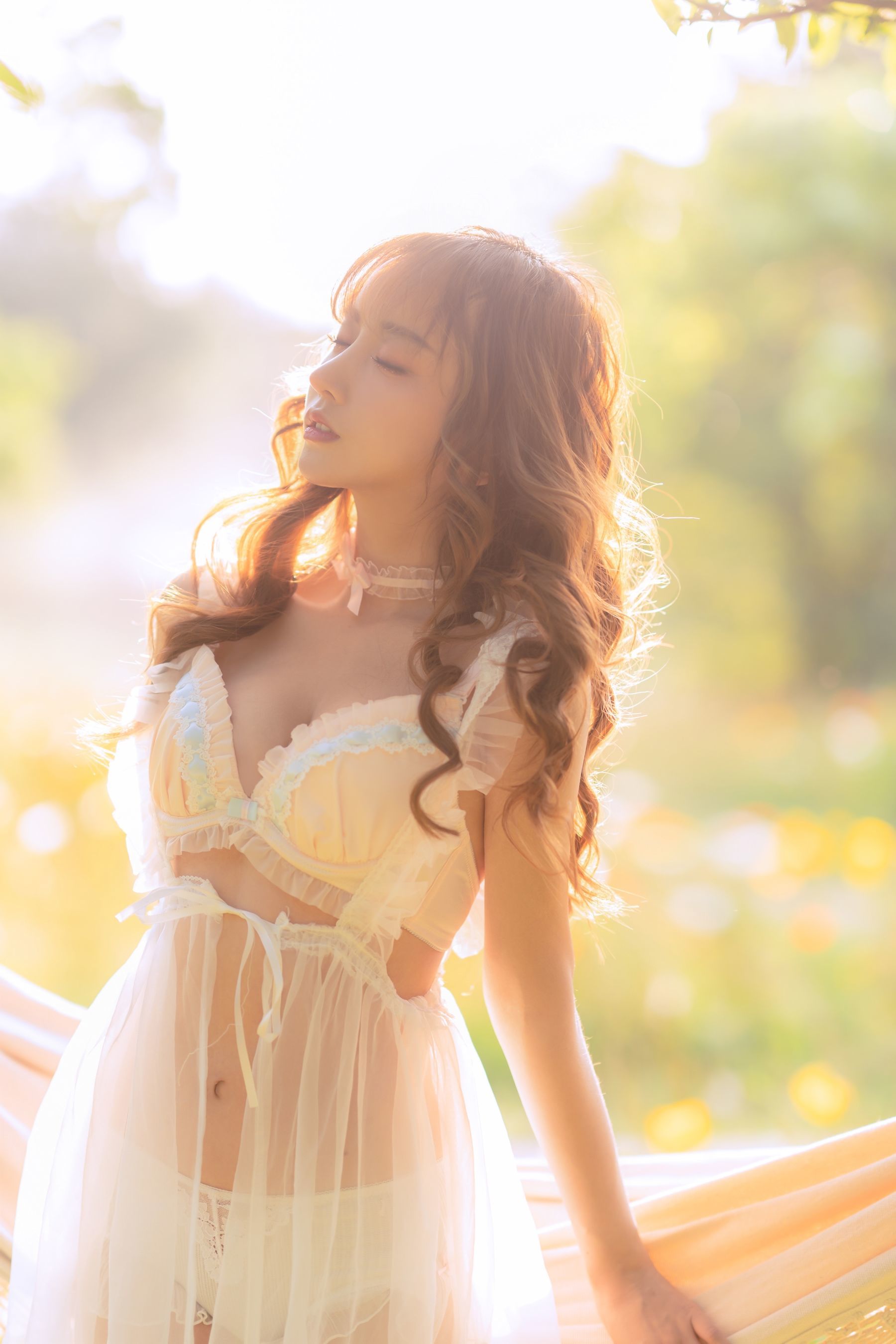 [网红COSER写真] 斗鱼米线线sama写真 - 夏日限定 吊床