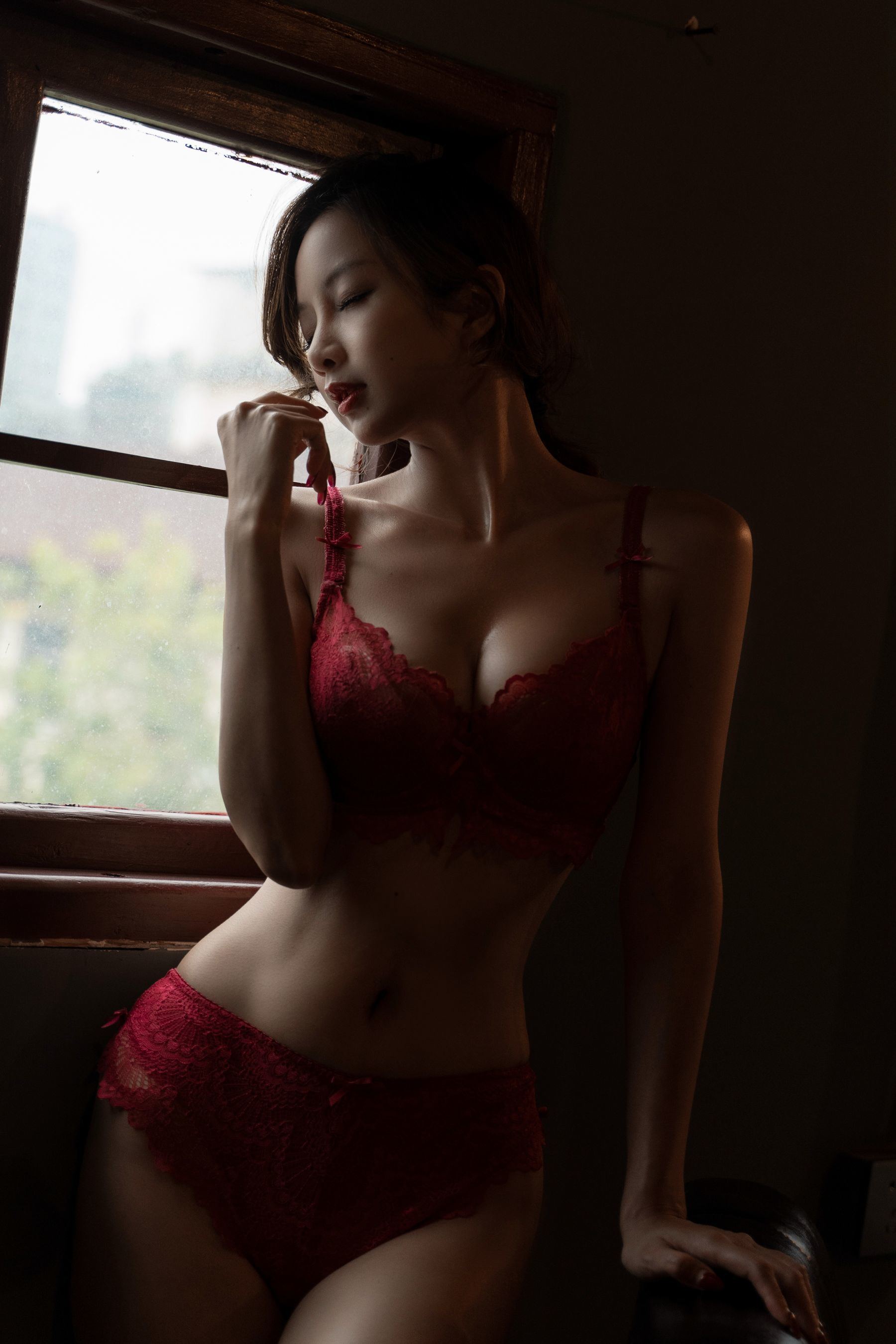 Ảnh Tập Coser Của Net Red] Nicole Tiểu Nguyệt - Cửa Sổ Hậu