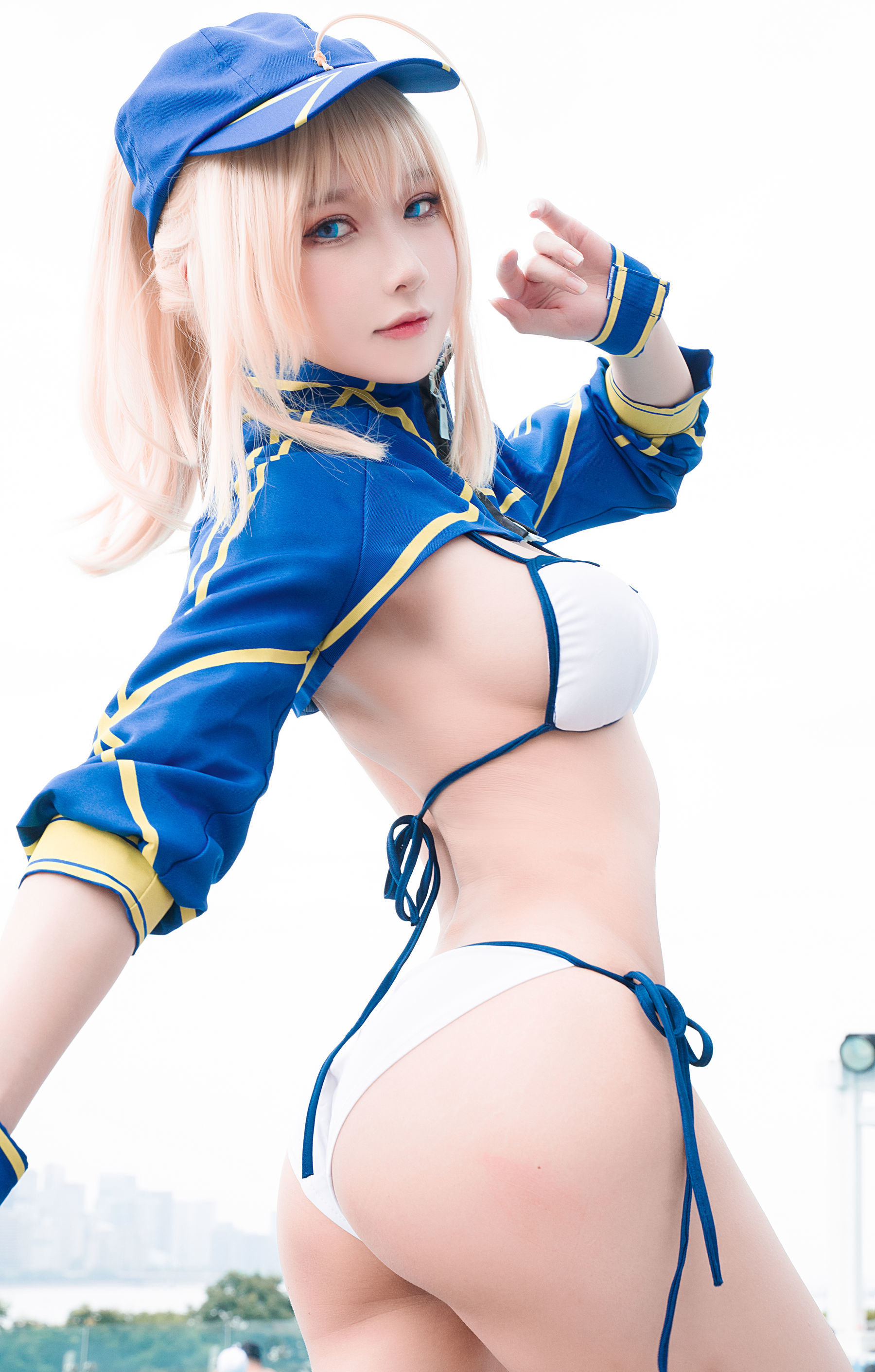 [网红COSER写真] 动漫博主阿包也是兔娘 - 谜之女主角X毛水着