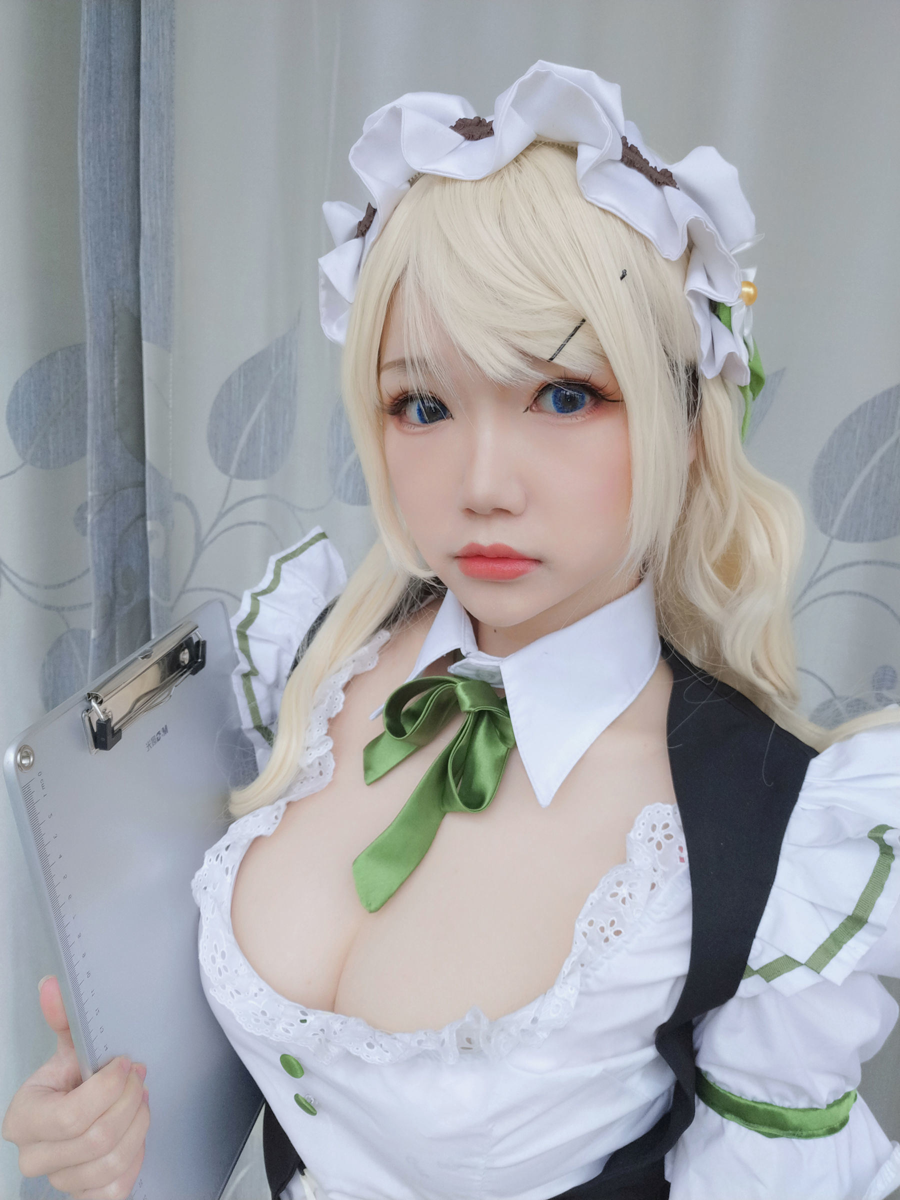 เน็ตไอดอล Coser หนังสือภาพ] บล็อกเกอร์อนิเมะ เซวฉิง แอสตรา - เมด