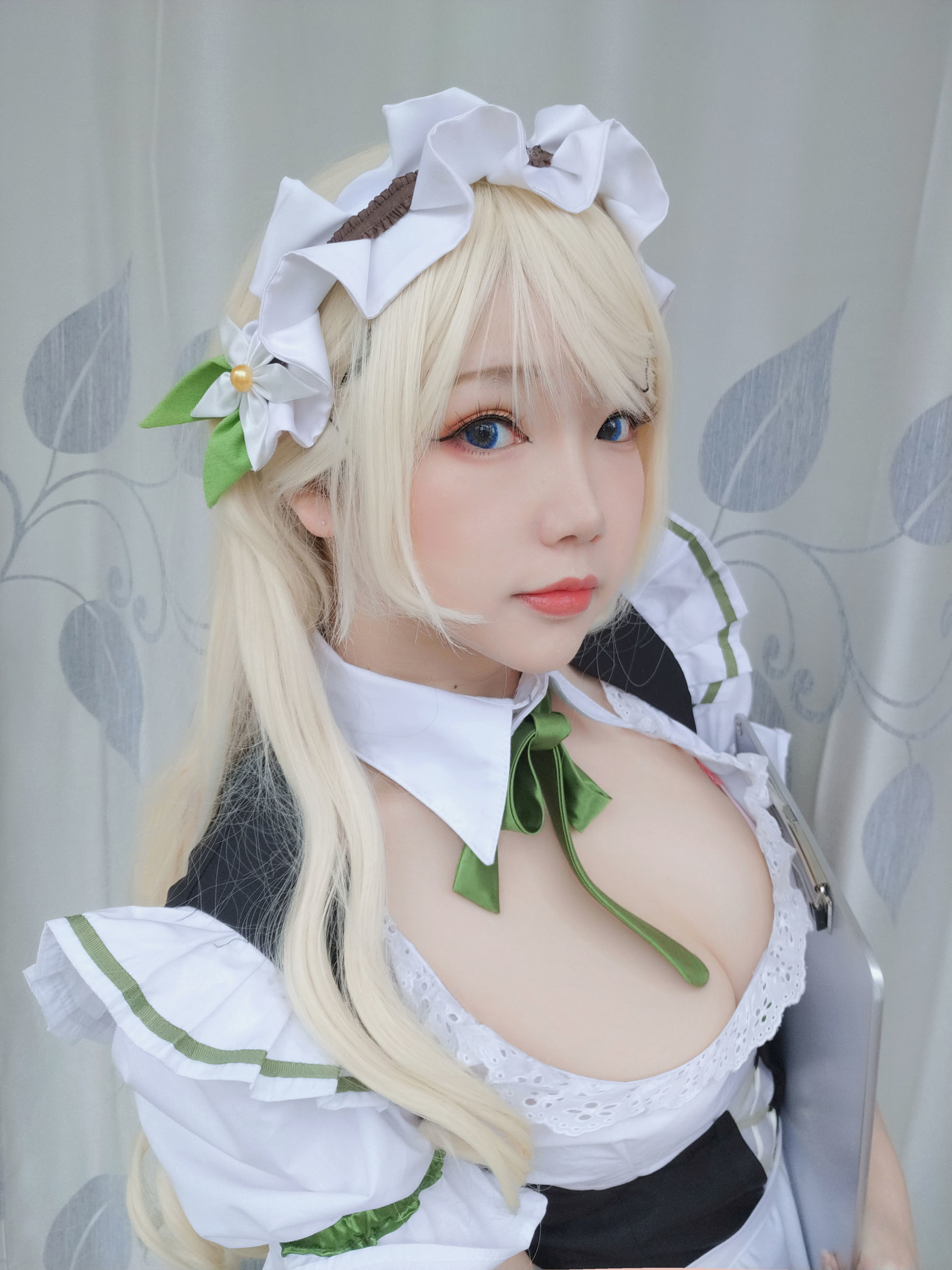 เน็ตไอดอล Coser หนังสือภาพ] บล็อกเกอร์อนิเมะ เซวฉิง แอสตรา - เมด