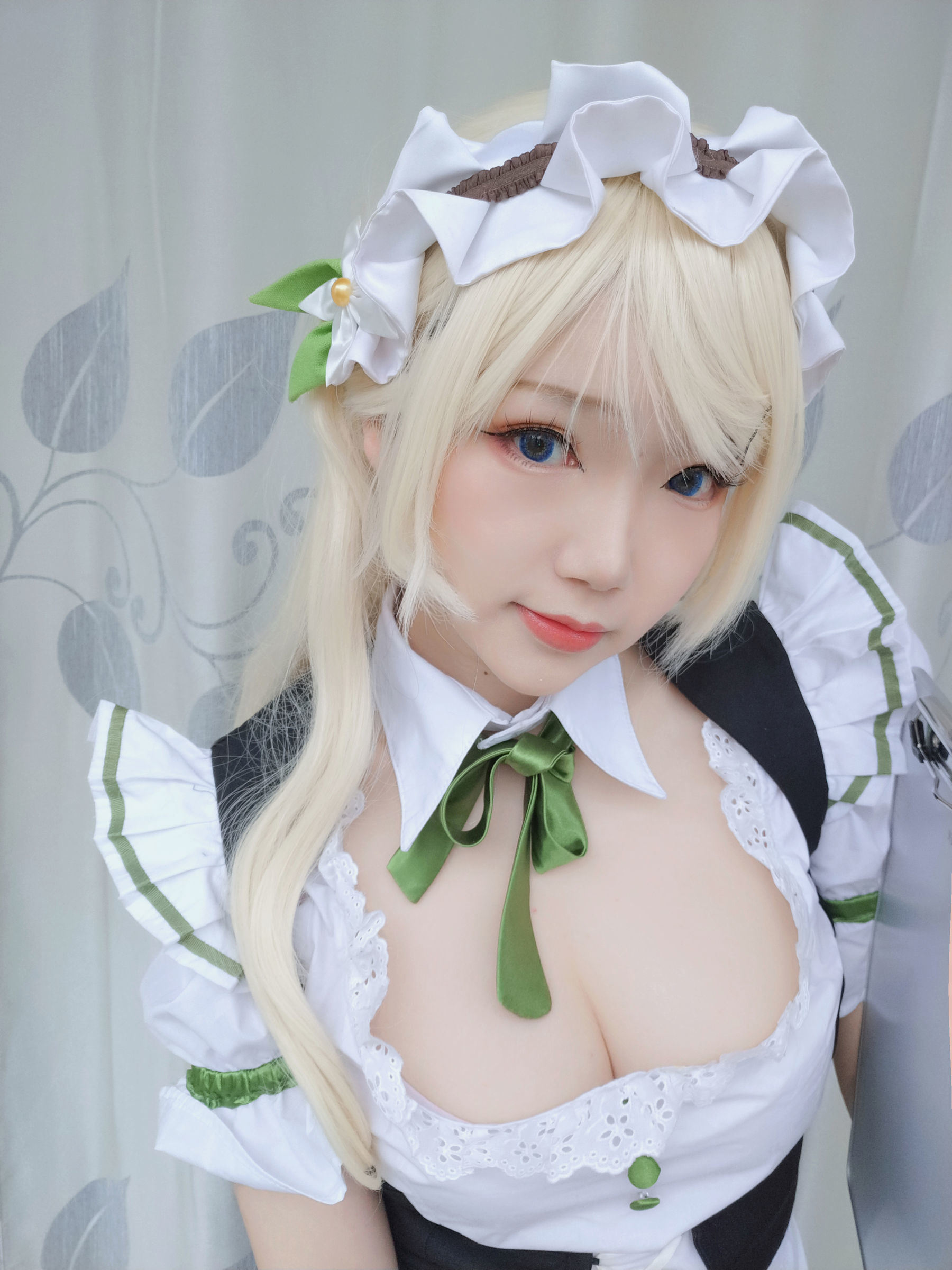 เน็ตไอดอล Coser หนังสือภาพ] บล็อกเกอร์อนิเมะ เซวฉิง แอสตรา - เมด