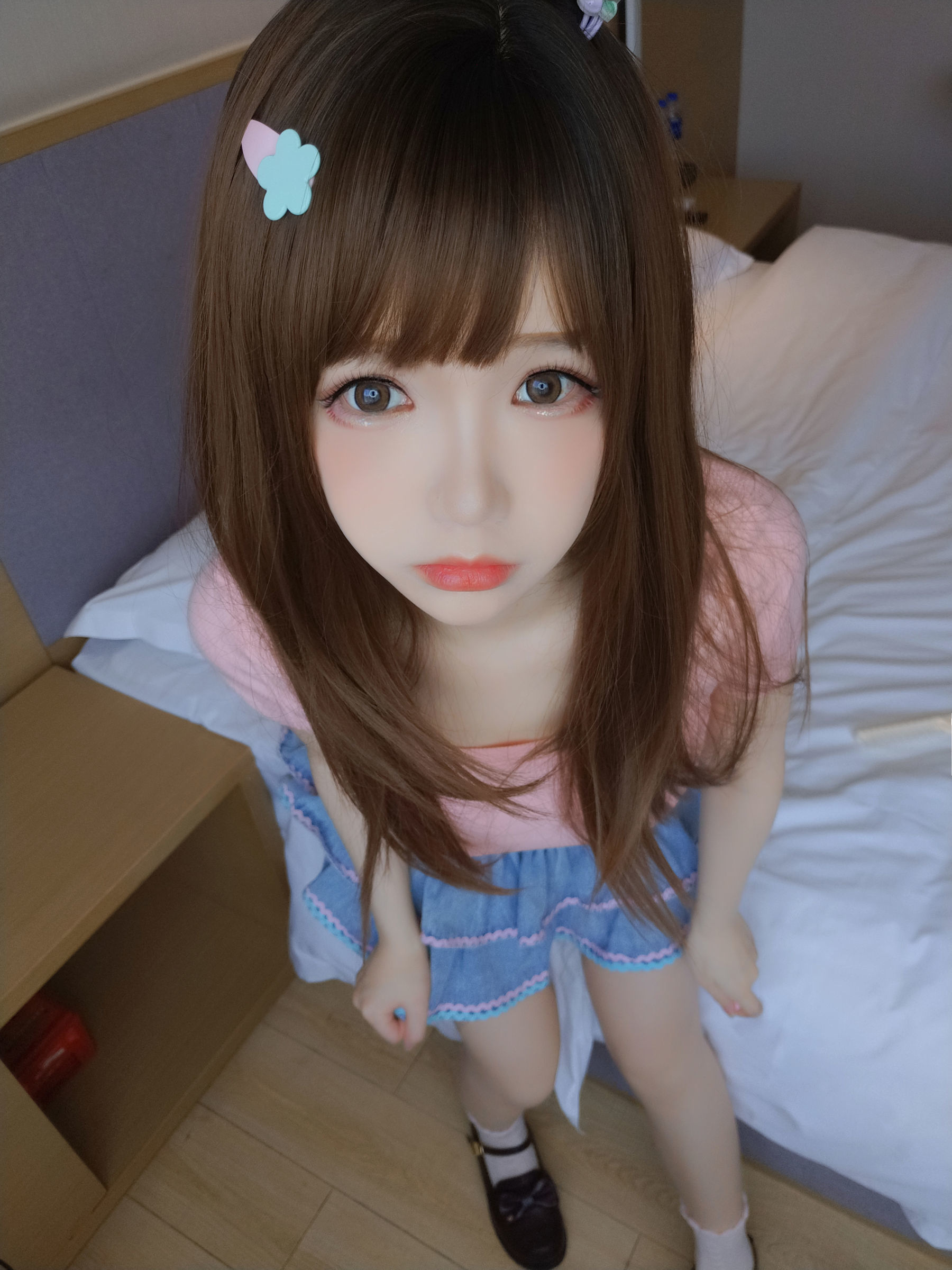 เน็ตไอดอลคอสเพลย์เยอร์โฟโต้บุ๊ค] อนิเมะบล็อกเกอร์เซวฉิงแอสตรา - สาวน้อยชุดกระโปรงสั้น
