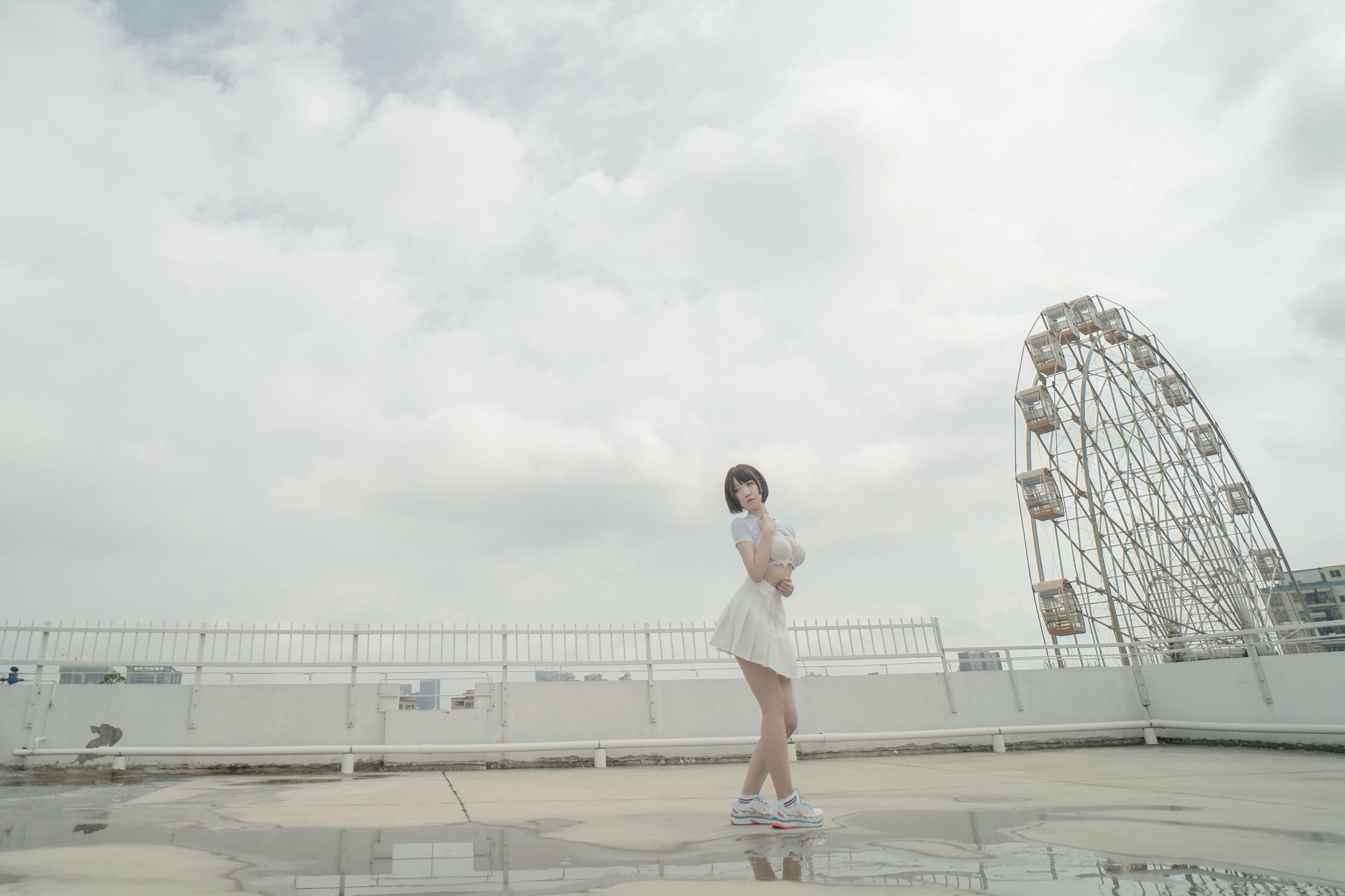 [网红COSER写真] 鬼马少女阿薰kaOri - 天台