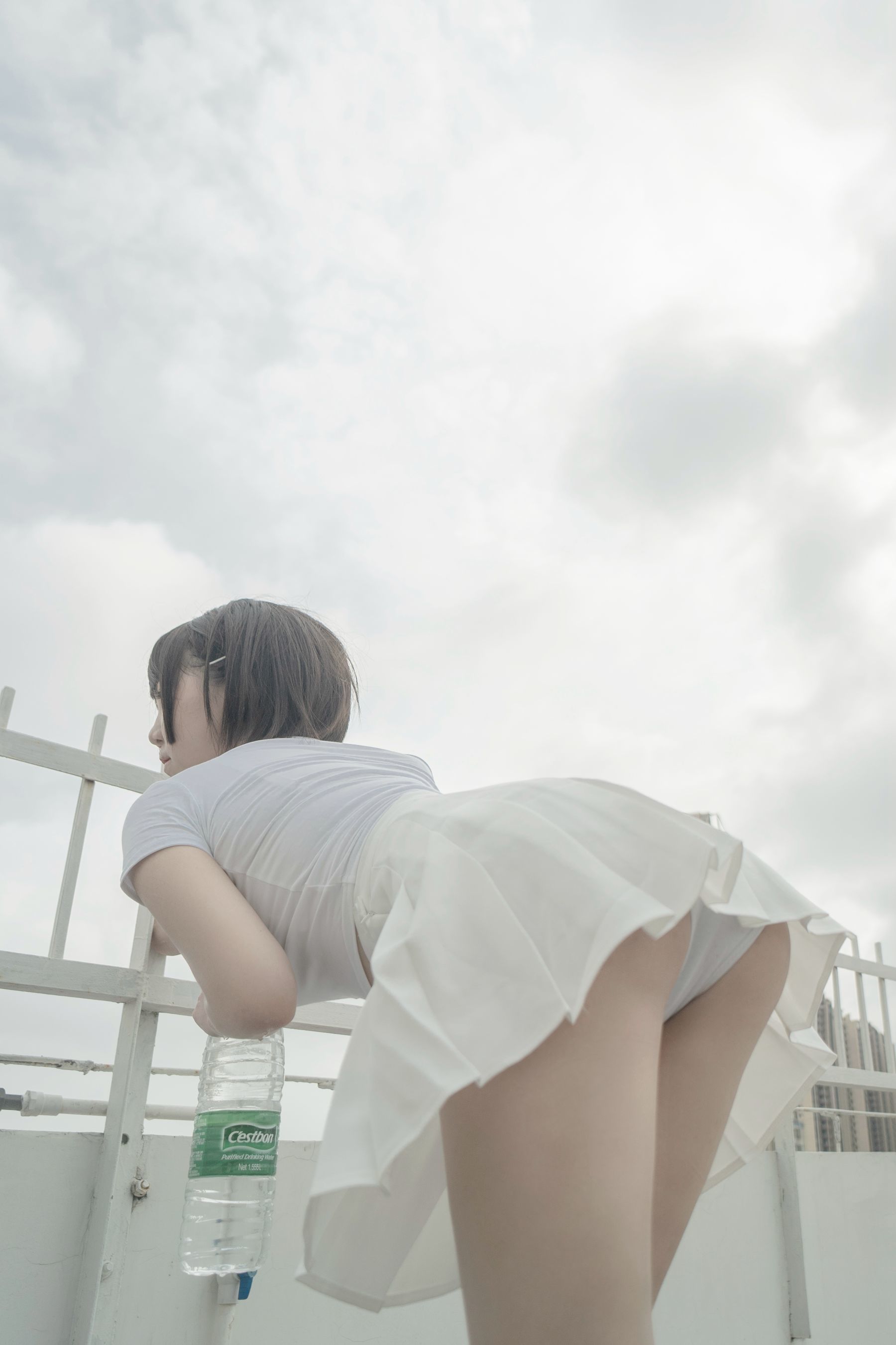 [网红COSER写真] 鬼马少女阿薰kaOri - 天台