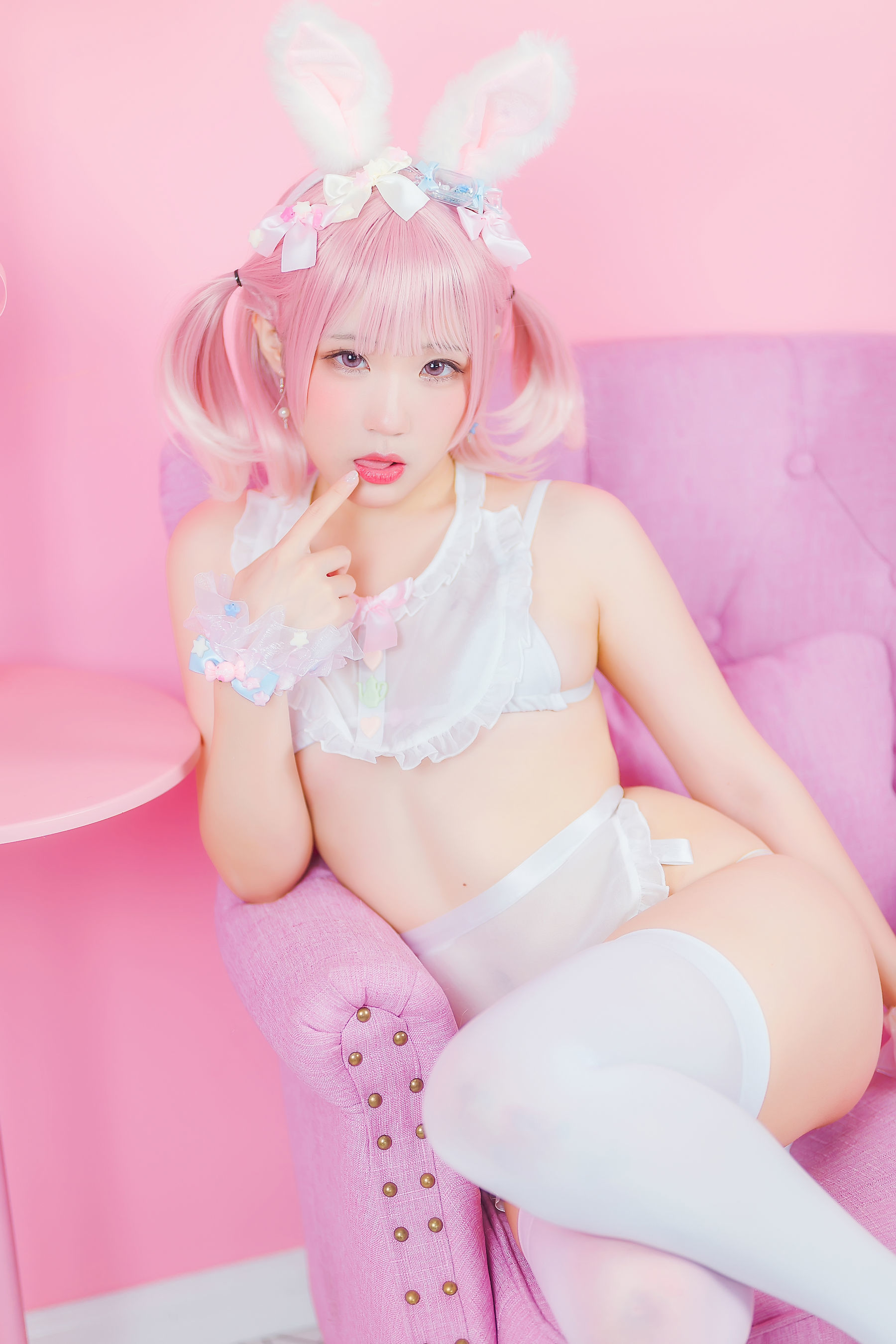 Internet Celebrity Coser Photobook] Anime Blogger Mime Mimi - White and Pink Bunny Girl