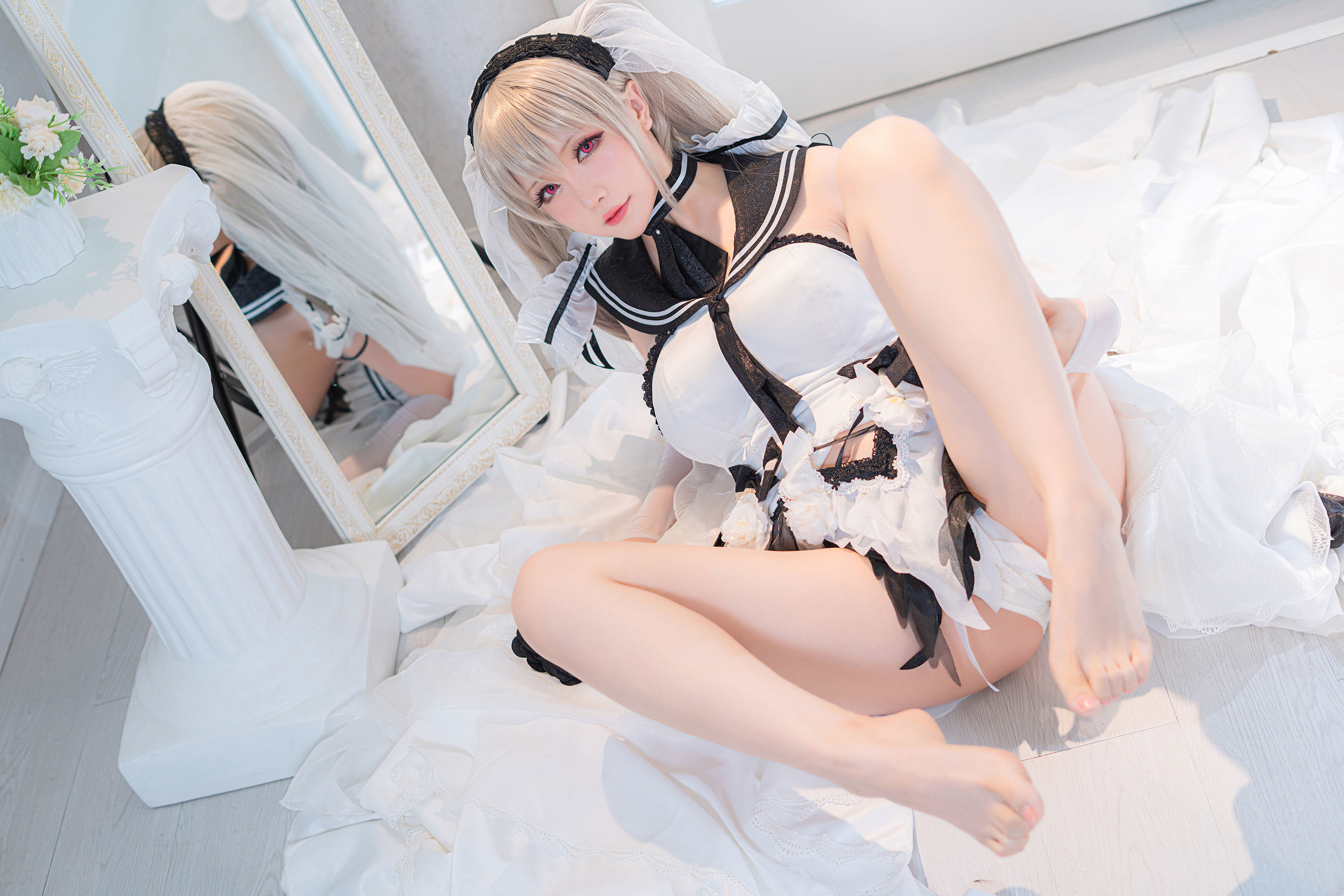 เน็ตไอดอล COSER ภาพถ่าย] Coser นางสาวดาวแห่งชิชิ - สีขาวบริสุทธิ์และสีดำสนิท《น่าเกรงขาม》