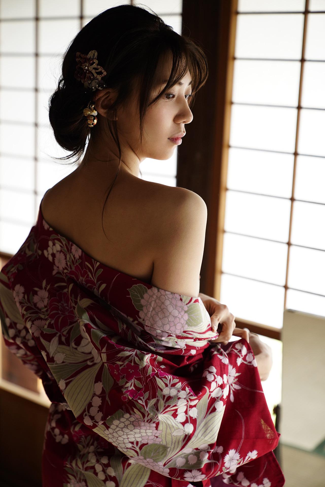 山岸逢花 抱いて… 花と逢ｰ最終章ｰ アサ芸SEXY 62P