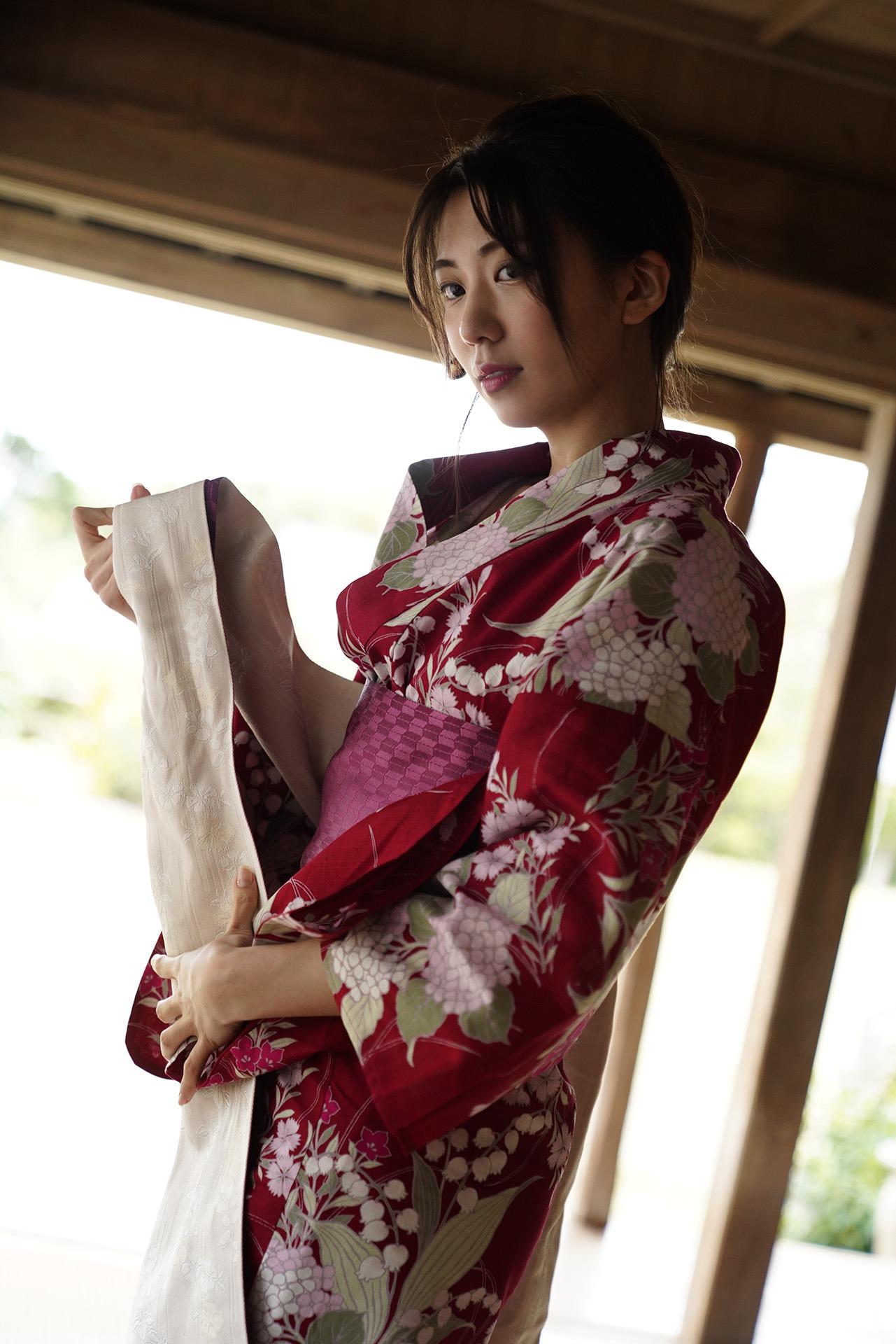 山岸逢花 抱いて… 花と逢ｰ最終章ｰ アサ芸SEXY 62P