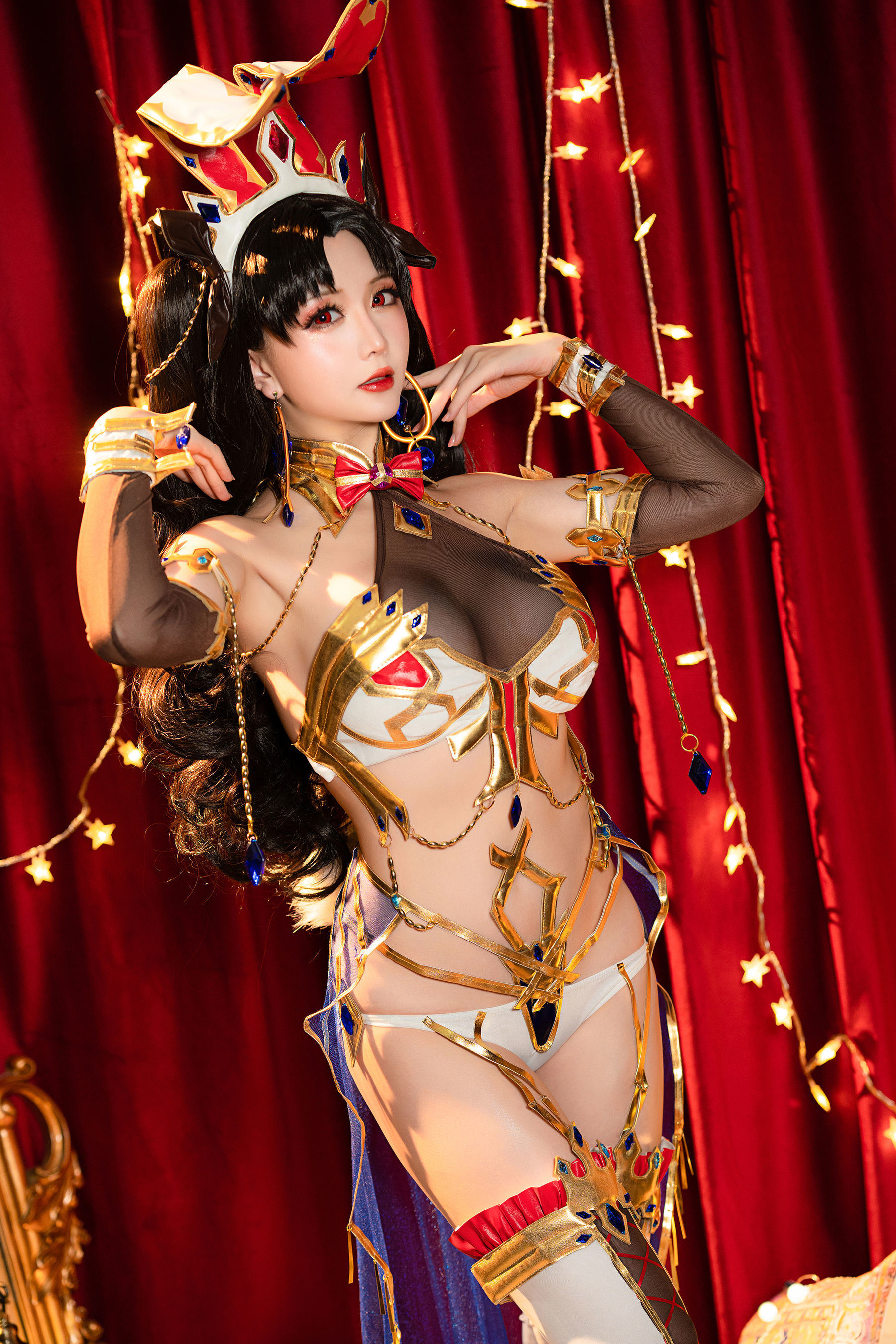 Internet Celebrity Cosplayer Photobook] Cosplayer Miss Xing Zhi Chi Chi - Ishtar Doujin Ishtar Rin