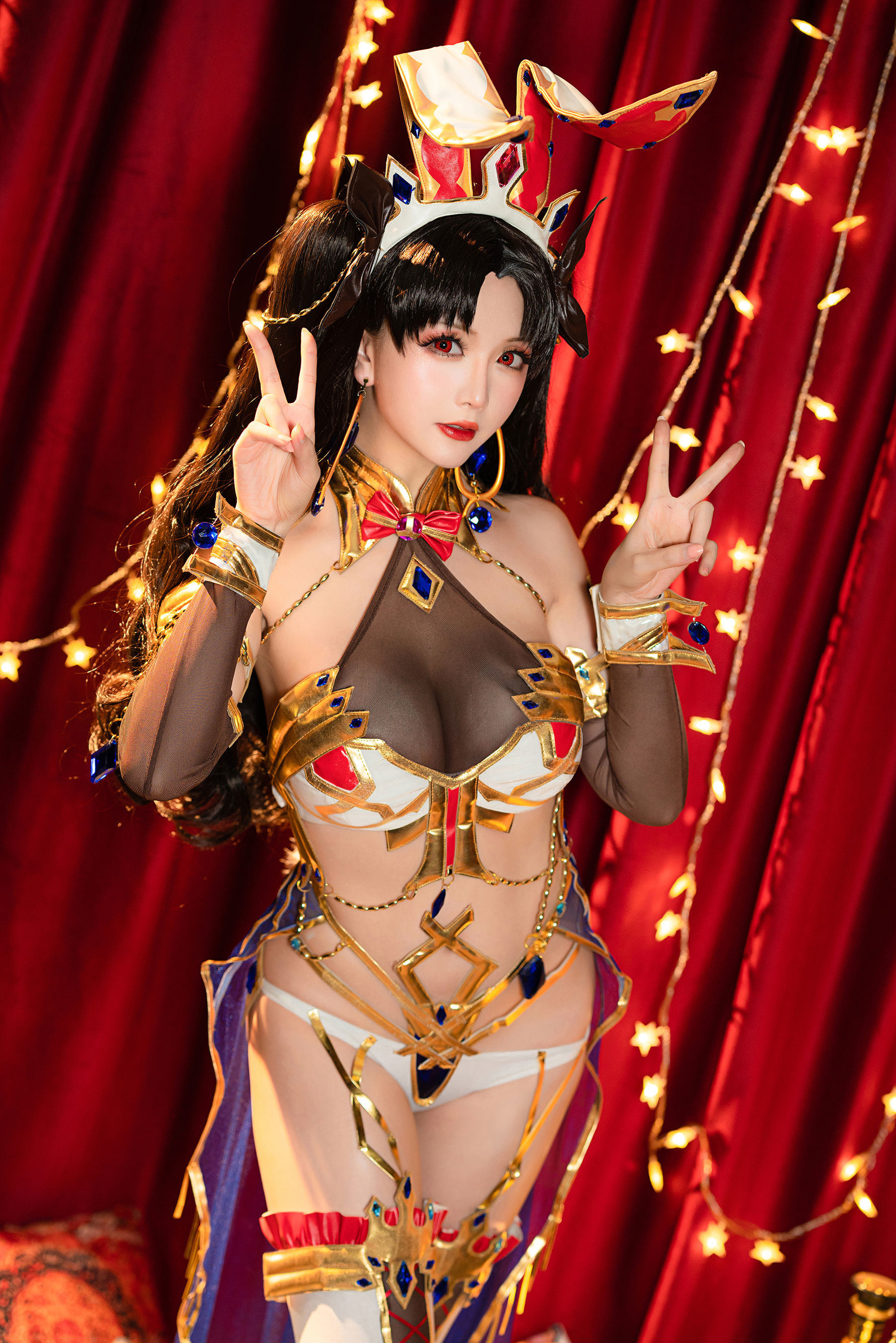 Internet Celebrity Cosplayer Photobook] Cosplayer Miss Xing Zhi Chi Chi - Ishtar Doujin Ishtar Rin