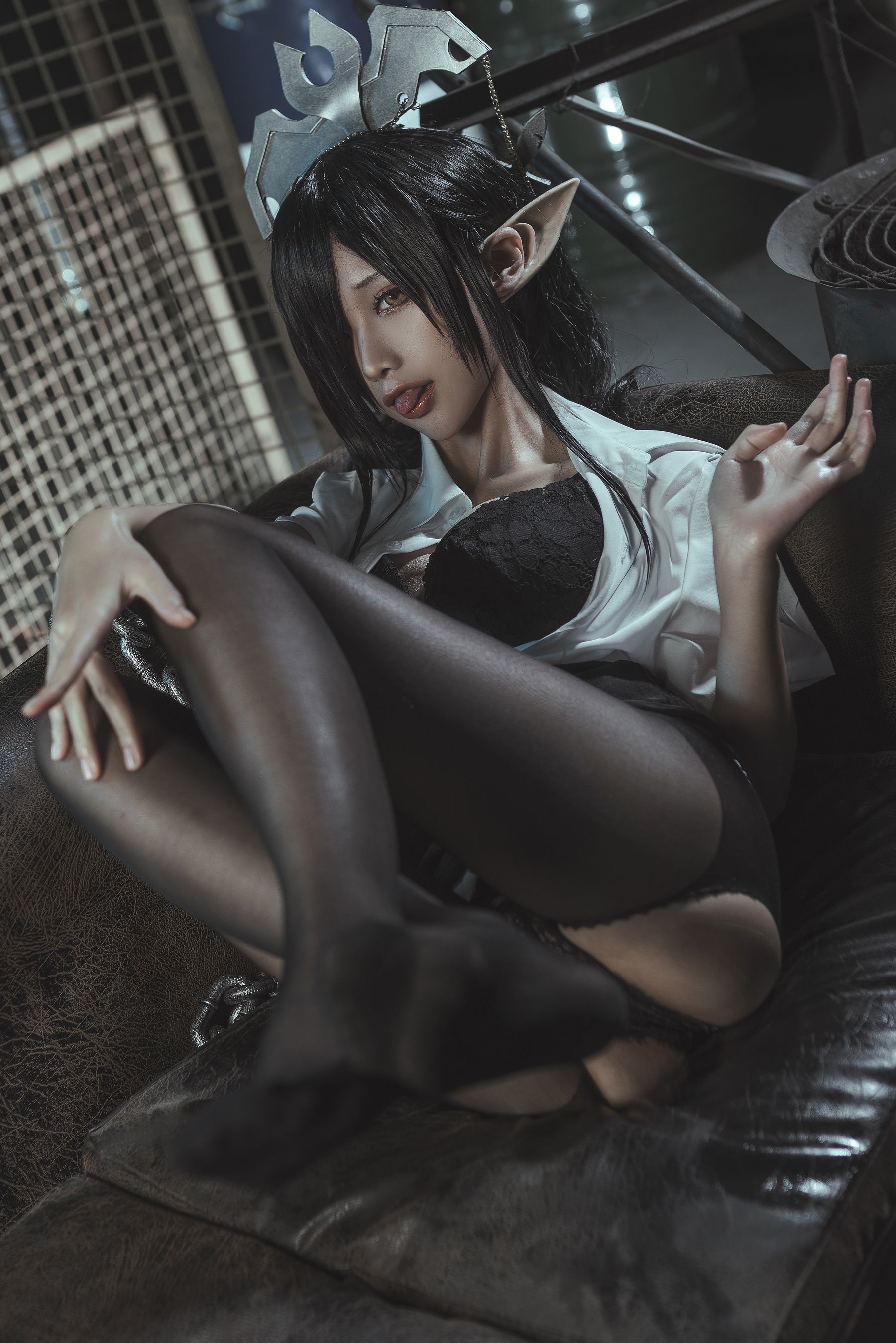 ネット有名人コスプレイヤーフォト] アニメブロガー蠢沫沫 - ブラックビーストクイーン OL制服