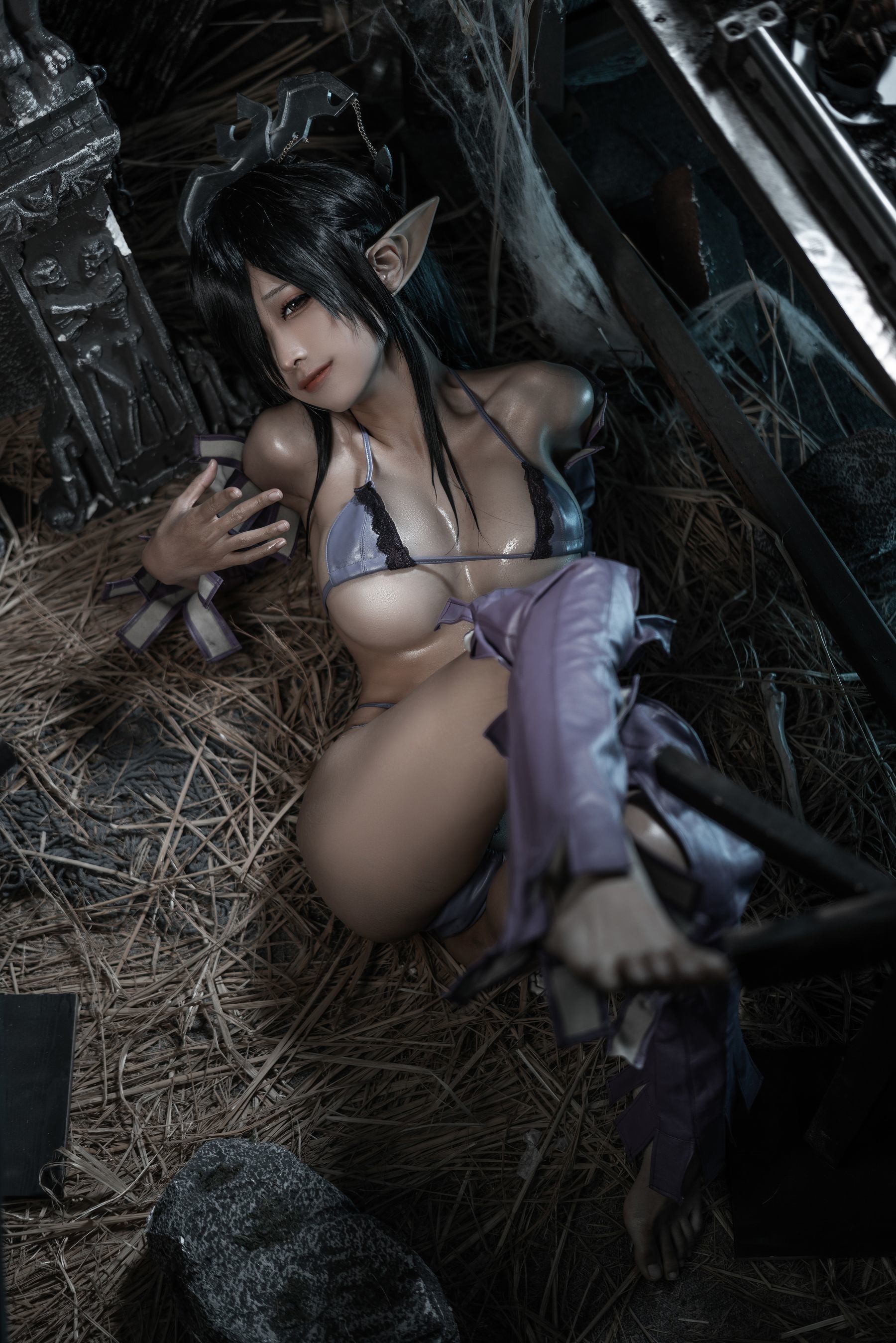 왕홍 COSER 사진] 애니메이션 블로거 춘모모 - 블랙 비스트 여왕 동인