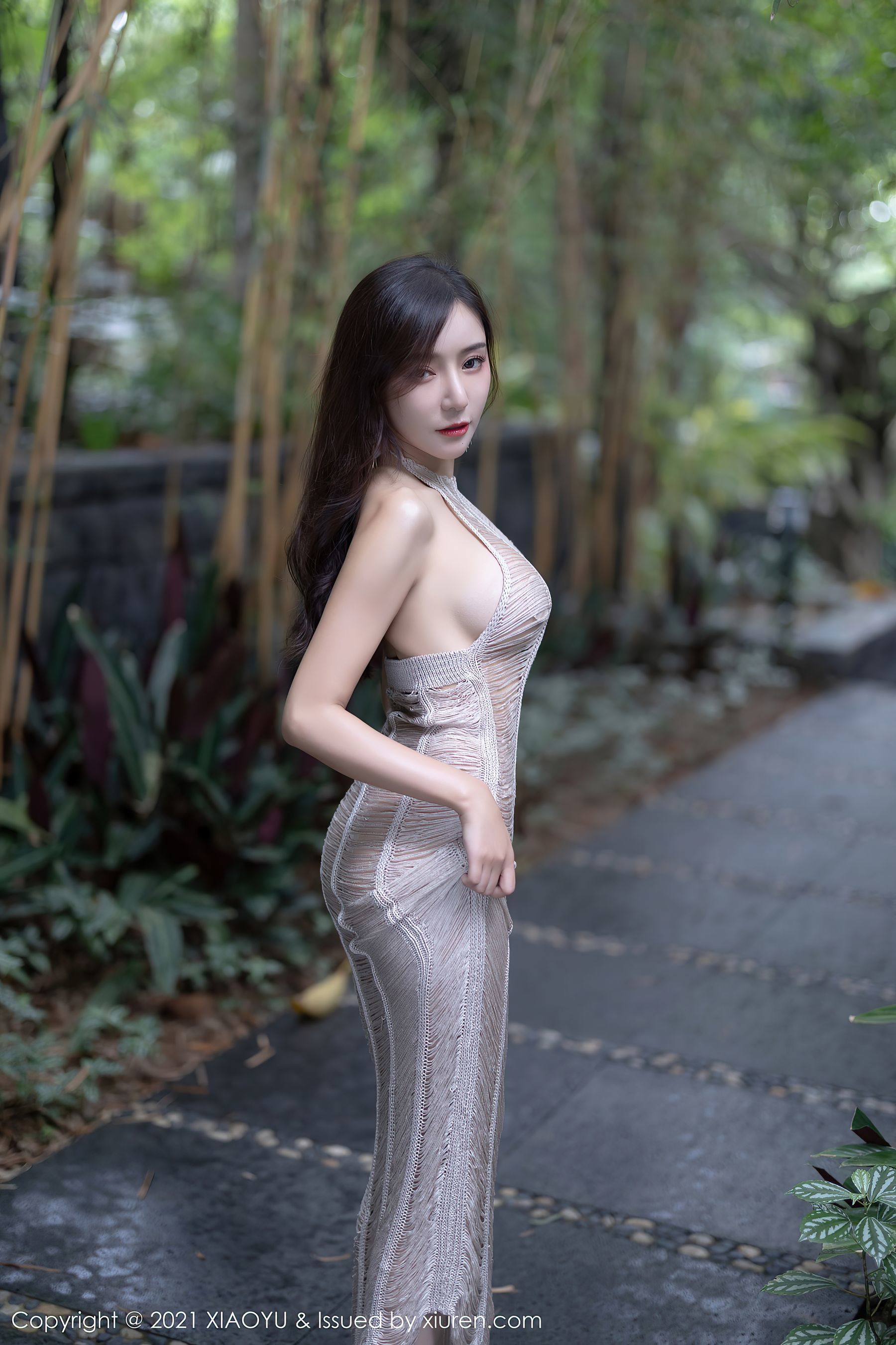 XIAOYU Vol.617 王馨瑶Yanni 优雅长裙女神写真