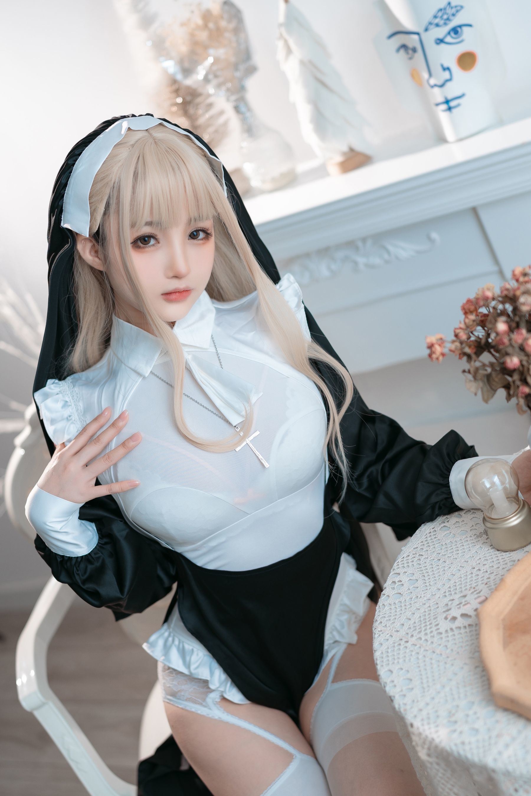 ฟูหลี่ COS] ซากุไร นิงนิง - นักบวชหญิง