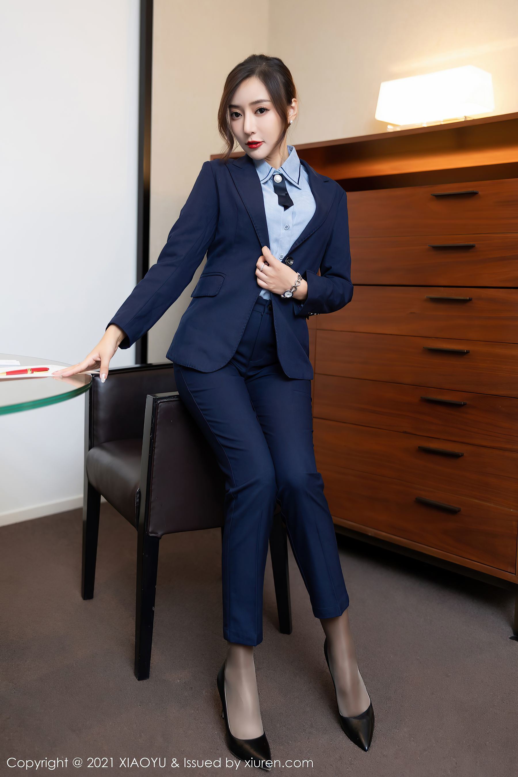 XIAOYU Vol.639 王馨瑶Yanni 办公室白领写真
