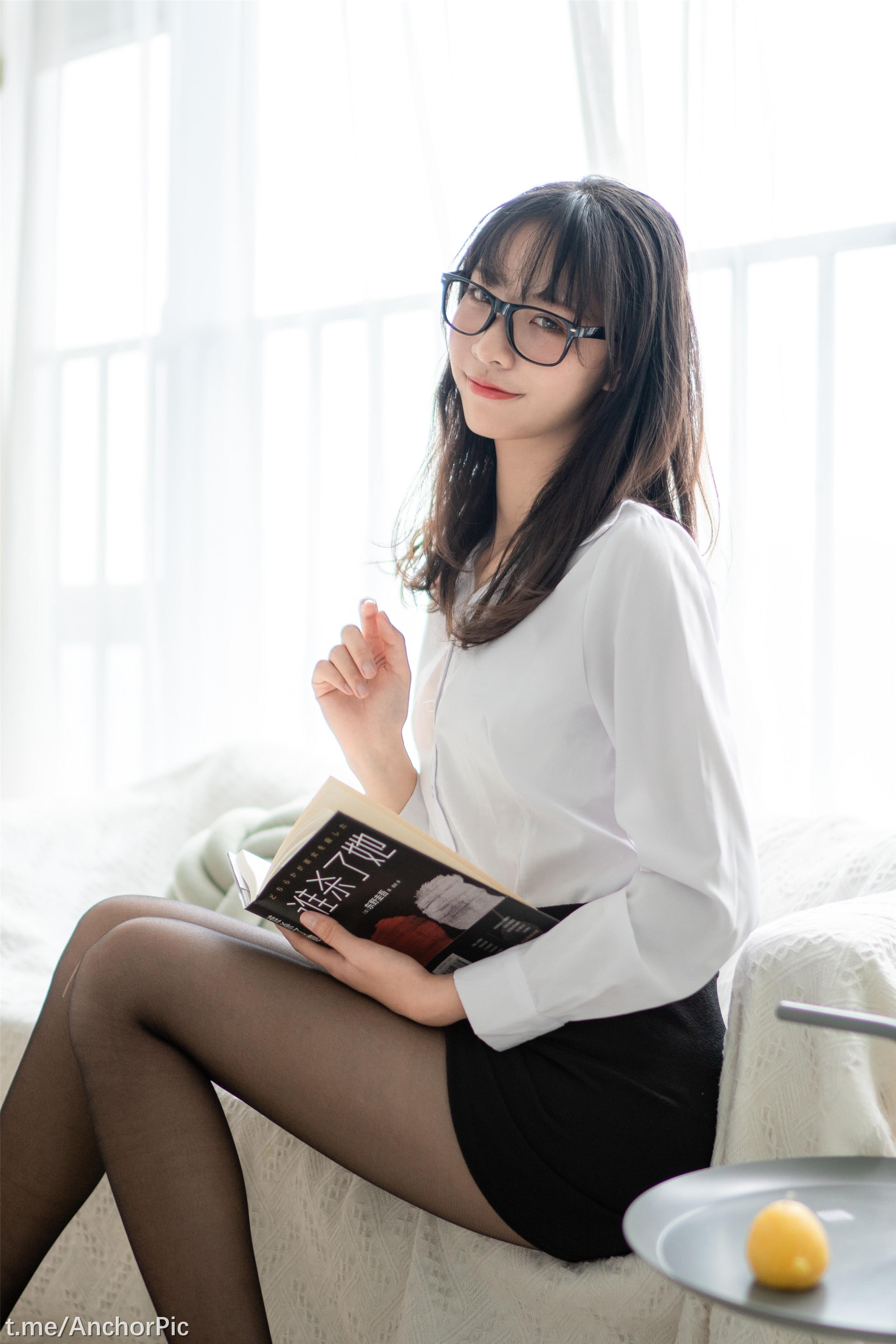 ซี กัว ยา ยา ยา (เสียงกระซิบ) - ถุงน่องดำ สองคน ยูริ 89P