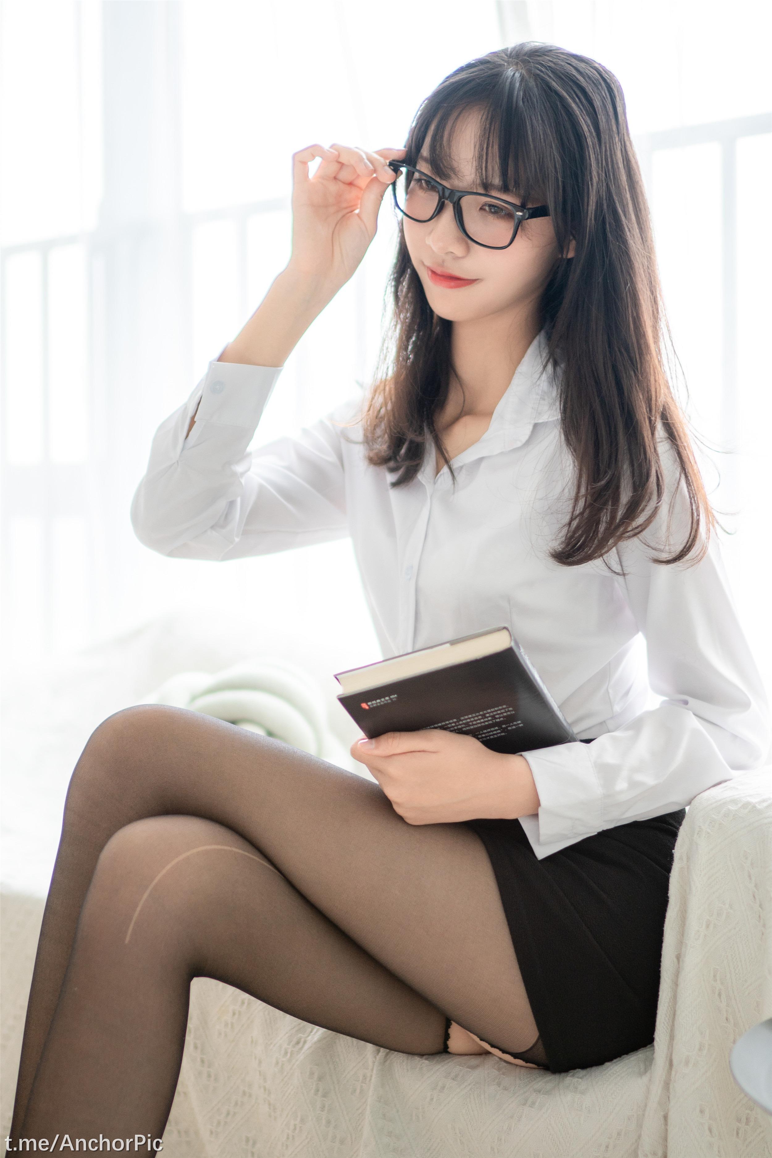 ซี กัว ยา ยา ยา (เสียงกระซิบ) - ถุงน่องดำ สองคน ยูริ 89P