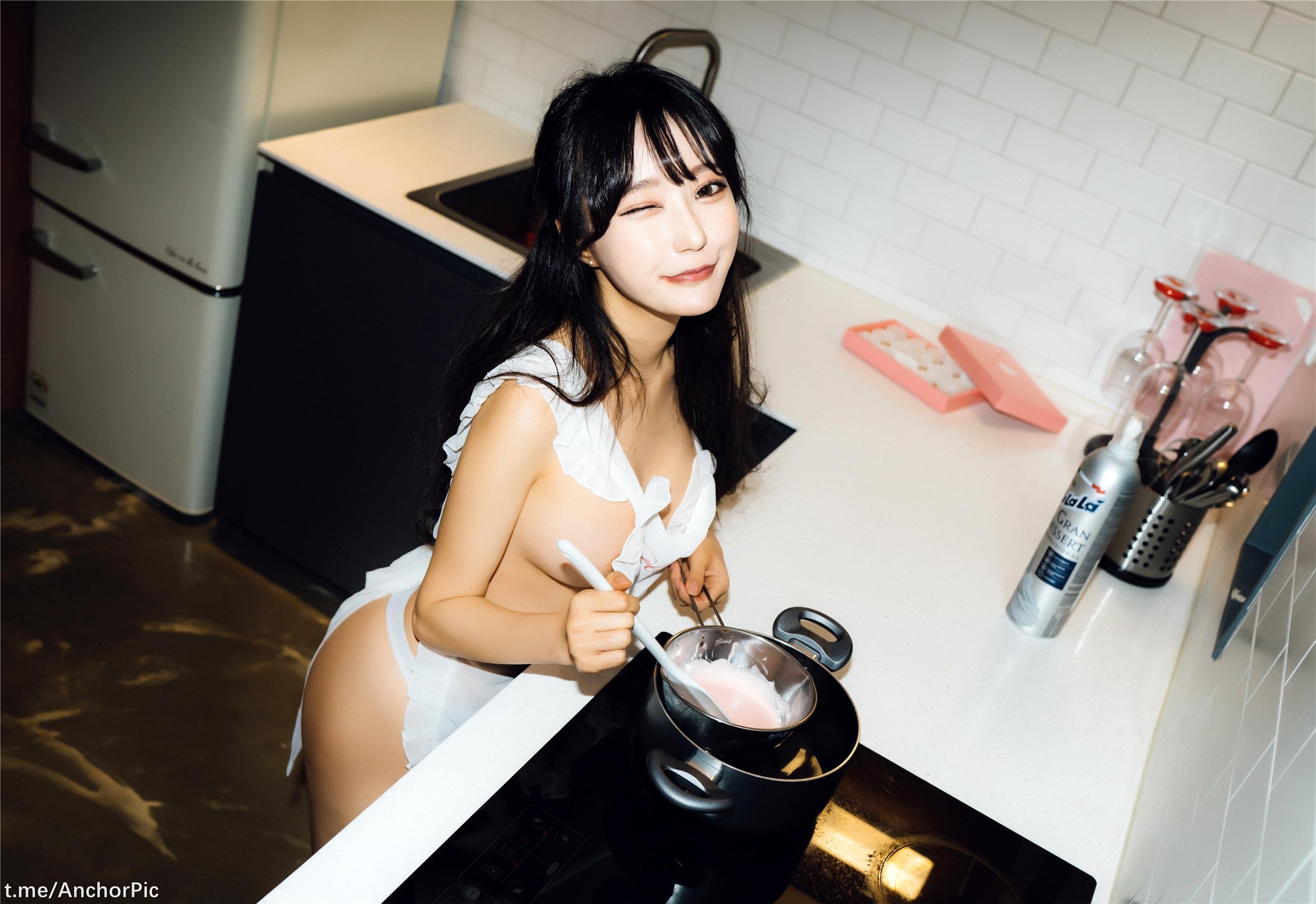 [Moon Night Snap] Mona (모나) & Jucy (쥬시) 69P