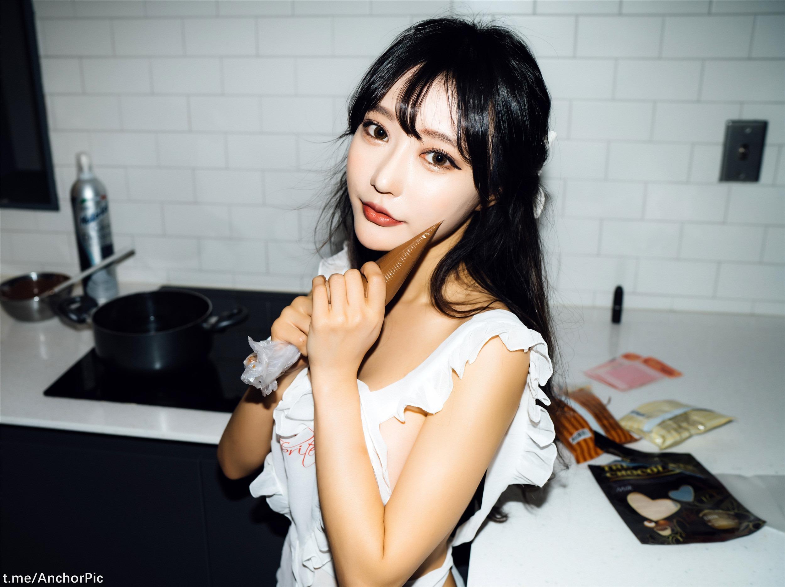 [Moon Night Snap] Mona (모나) & Jucy (쥬시) 69P