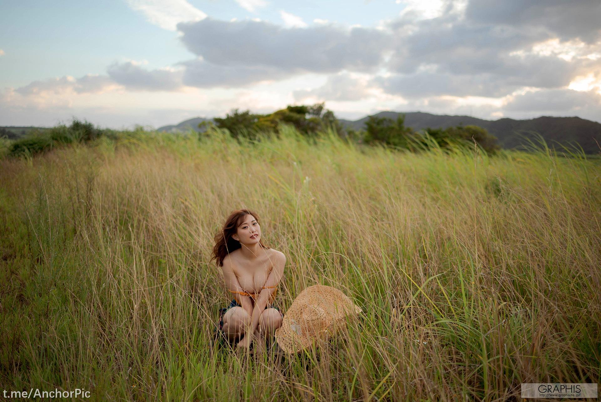 [Graphis] Gals – Akari Mitani 美谷朱里「Ravish」141P