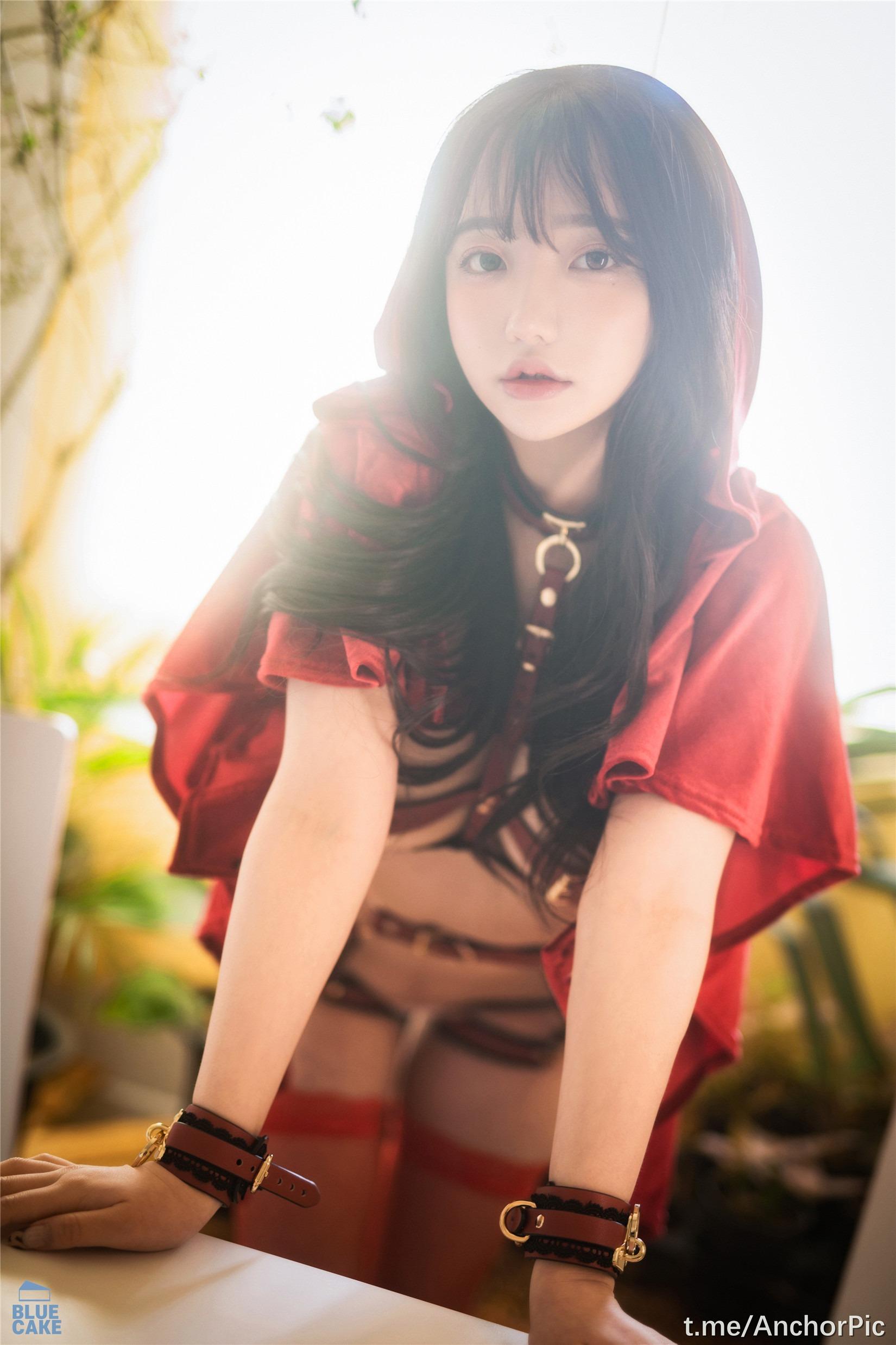 [BLUECAKE] Son Ye-Eun (손예은) - REDHOOD SM 154P