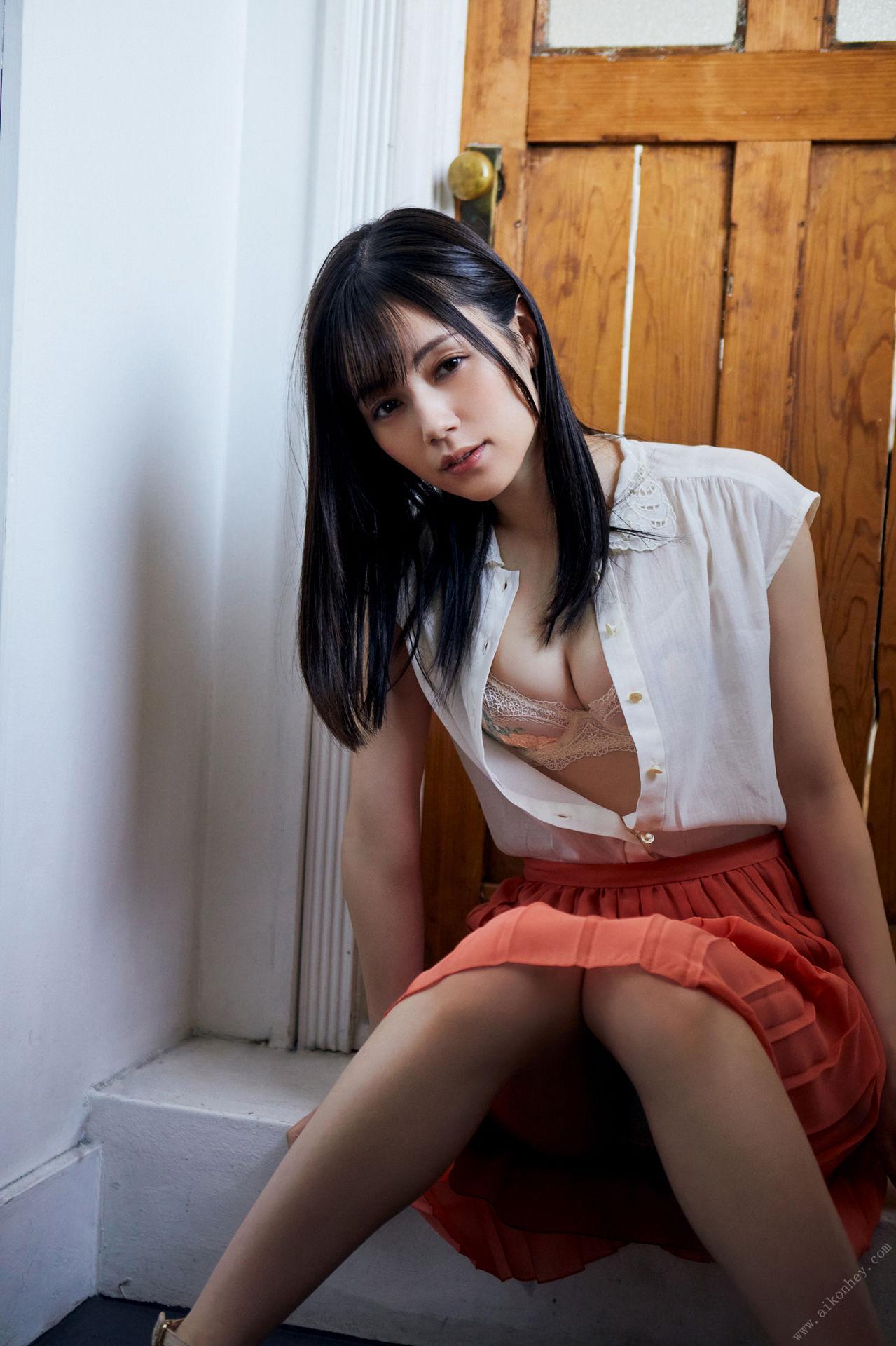 涼森れむ 世界一美しいヘアヌード Red ver． FRIDAY デジタル写真集 90P
