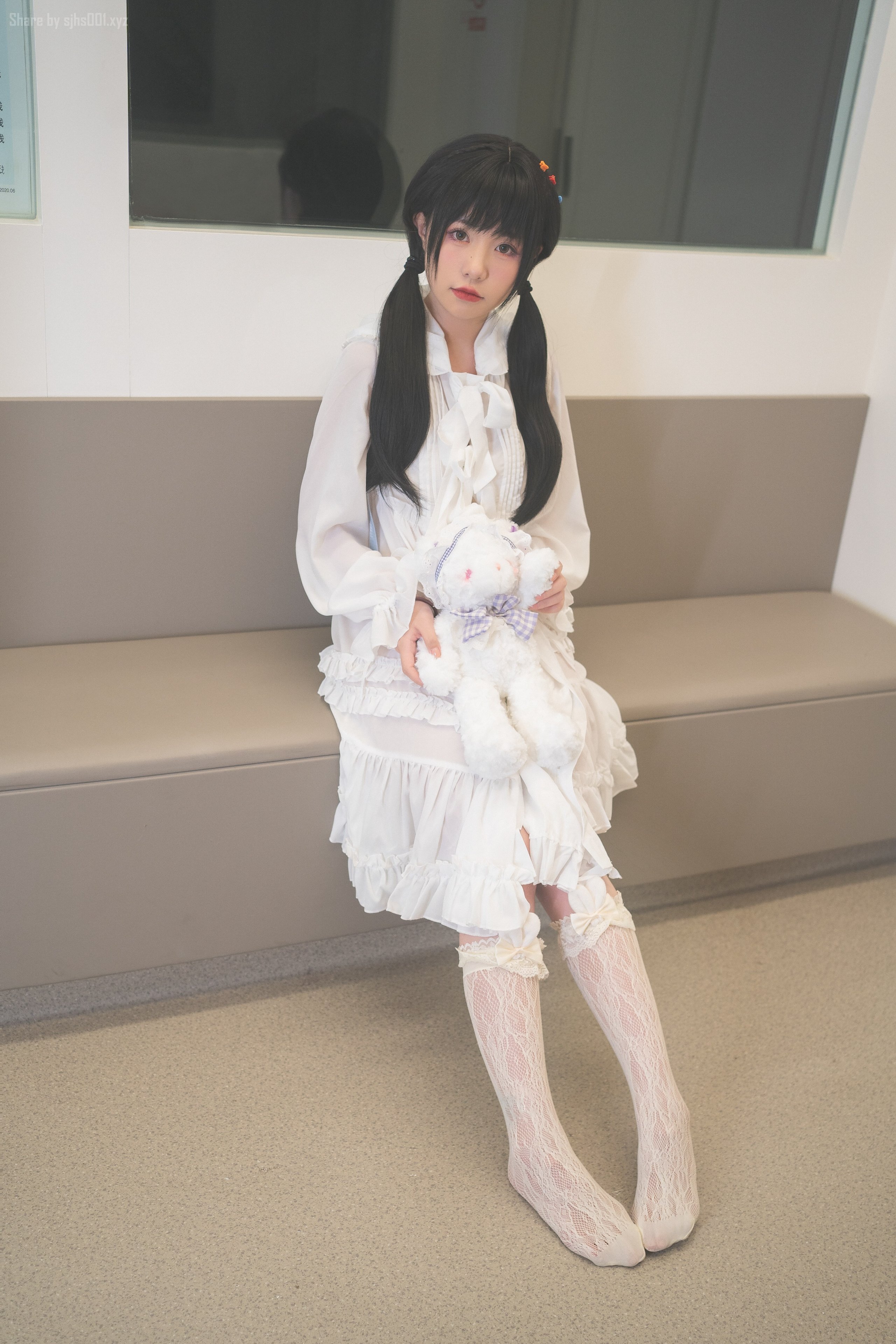 【爆机少女喵小吉】 深夜地铁