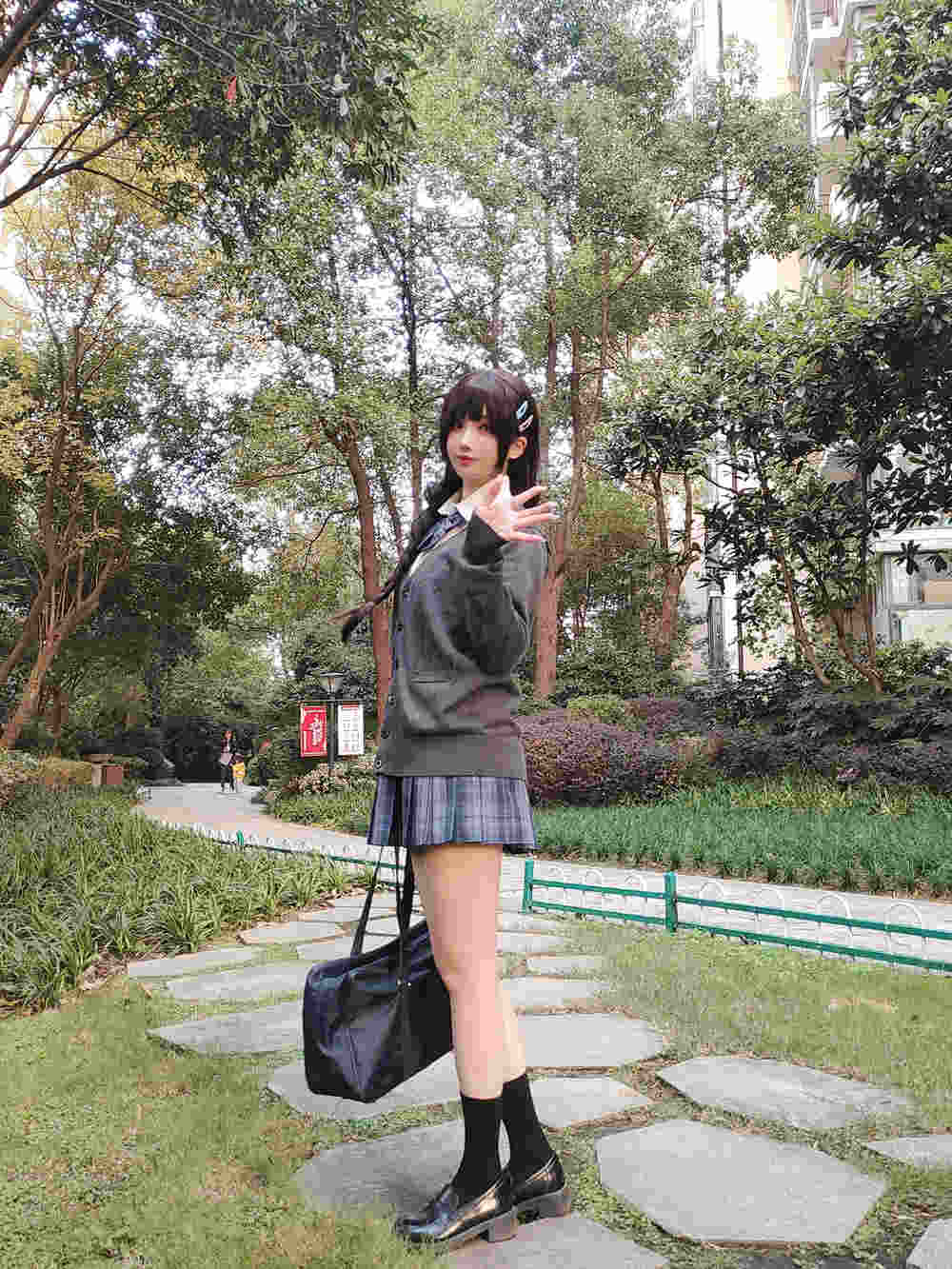 Rioko凉凉子《牛头人三NTR》Cosplay写真