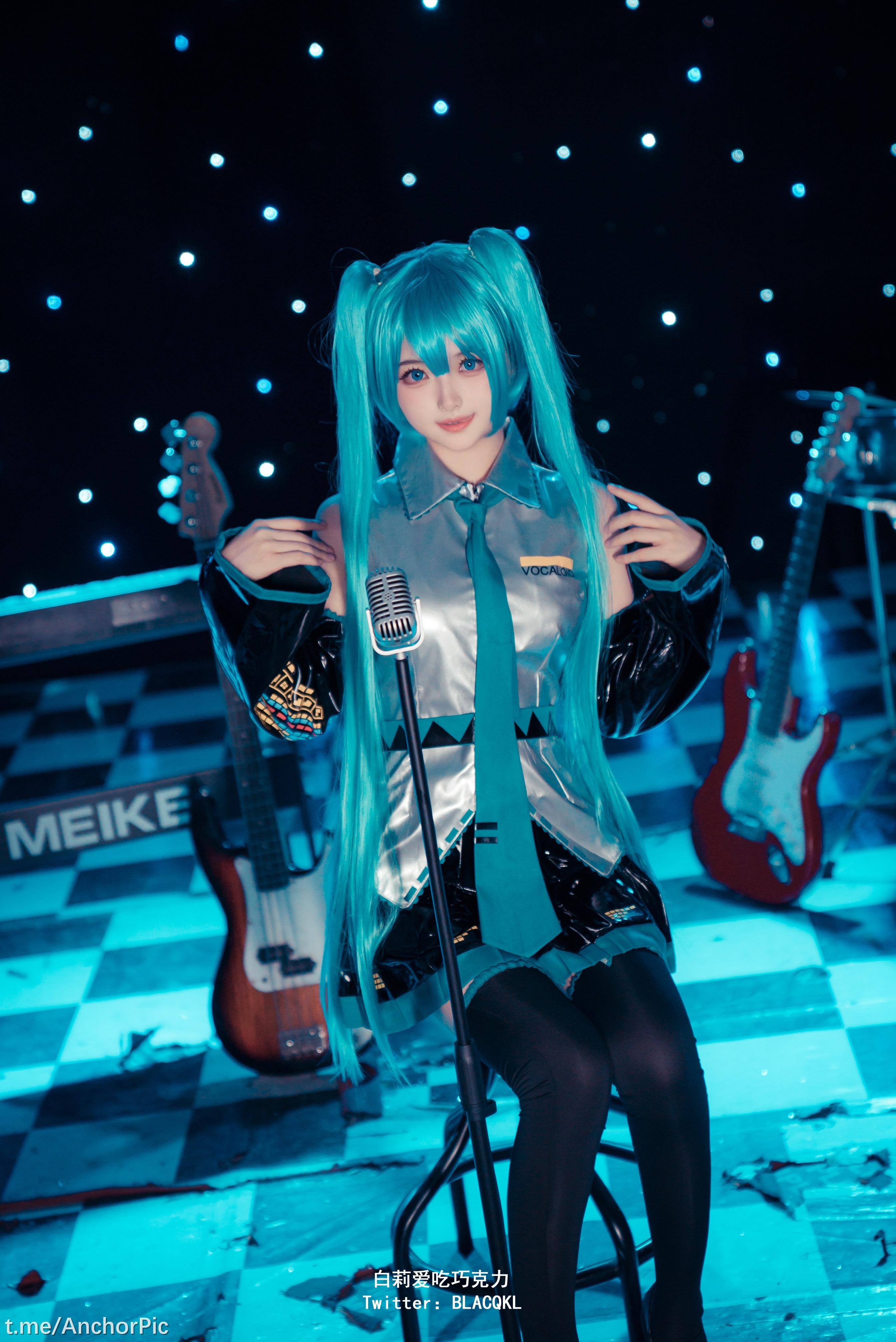 白莉爱吃巧克力 - miku 初音未来 102P