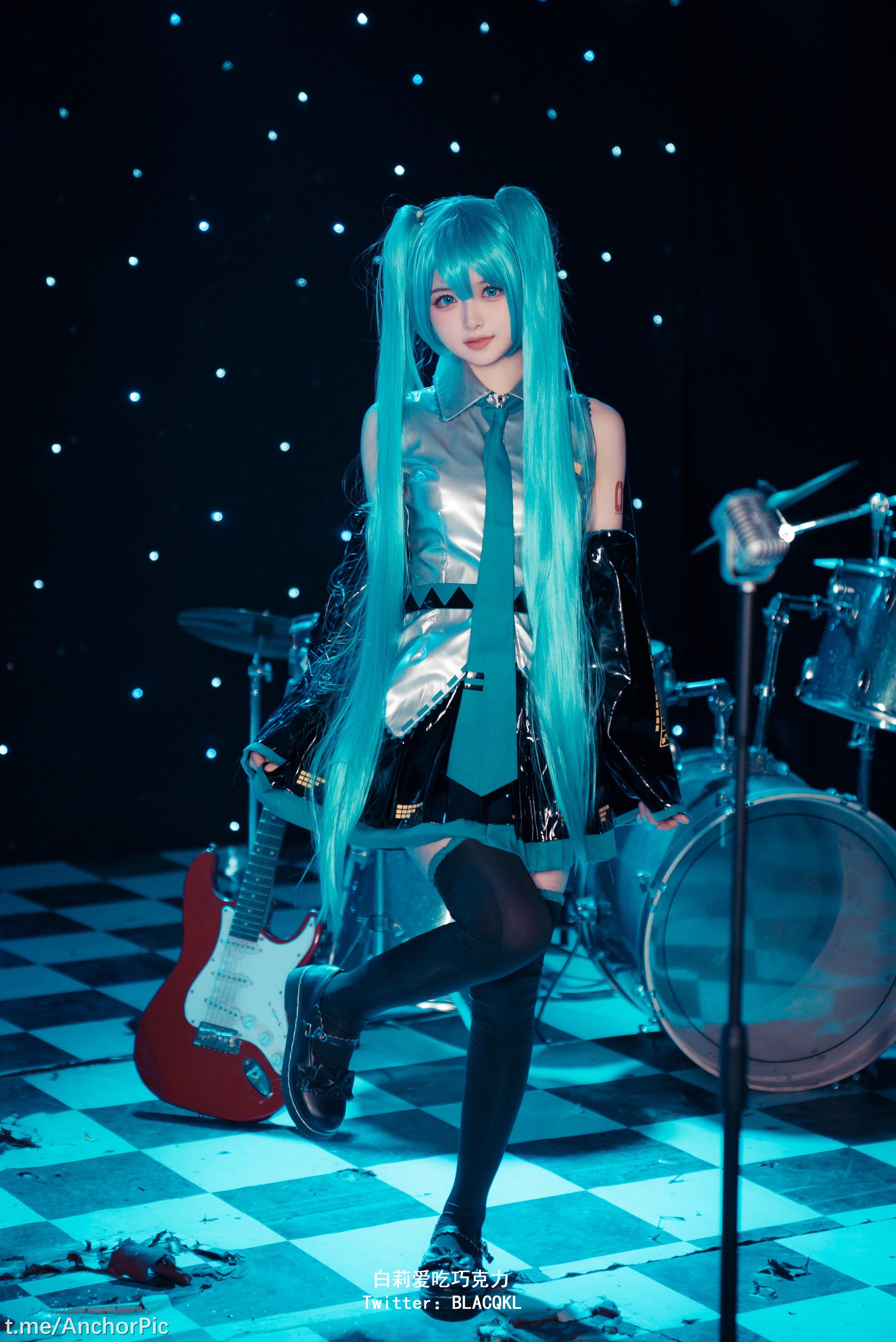 白莉爱吃巧克力 - miku 初音未来 102P