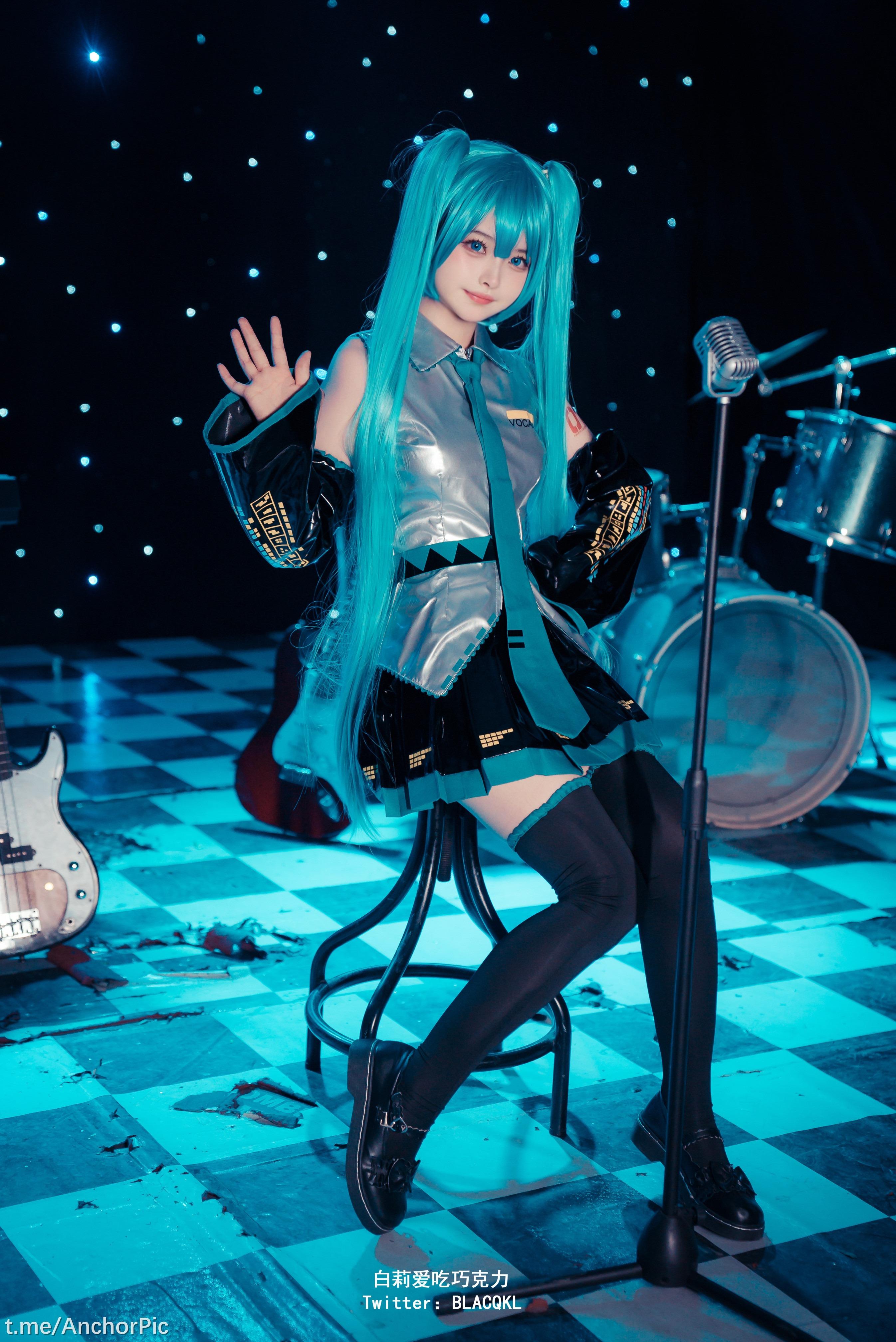 白莉爱吃巧克力 - miku 初音未来 102P