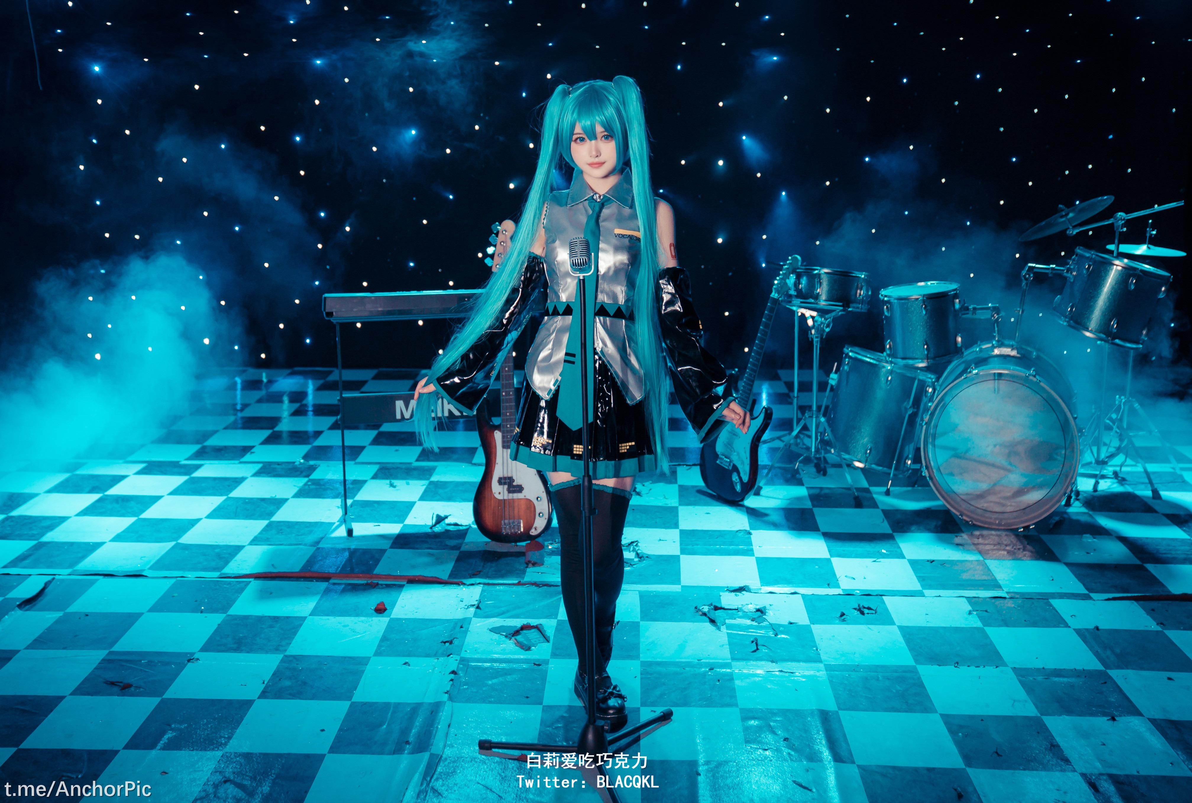 白莉爱吃巧克力 - miku 初音未来 102P