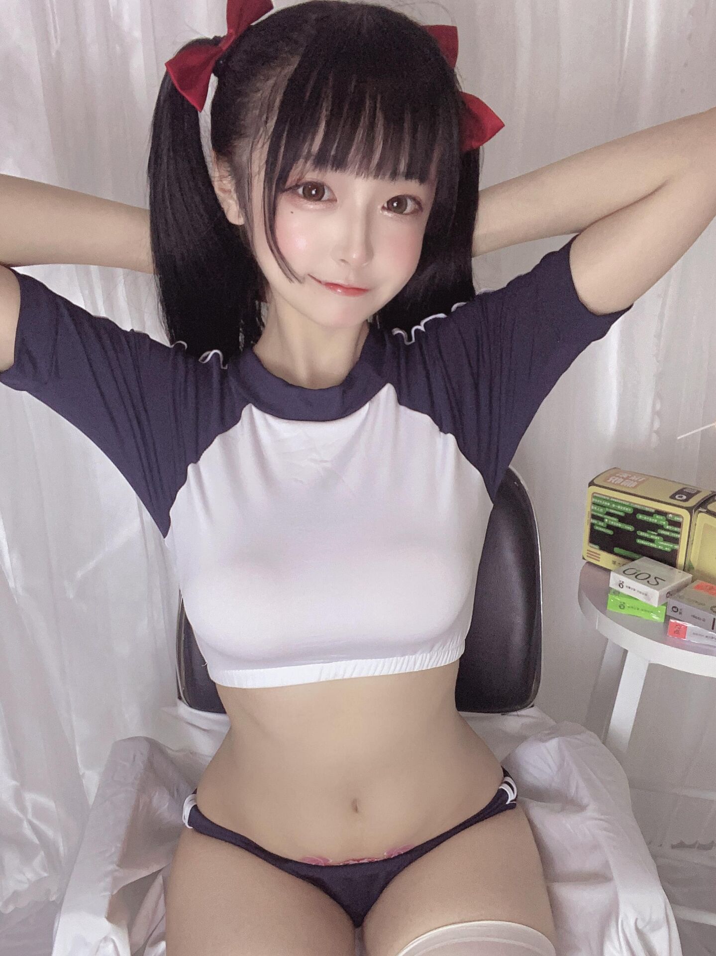 佳佳好难啊《蓝色吊带体操服》