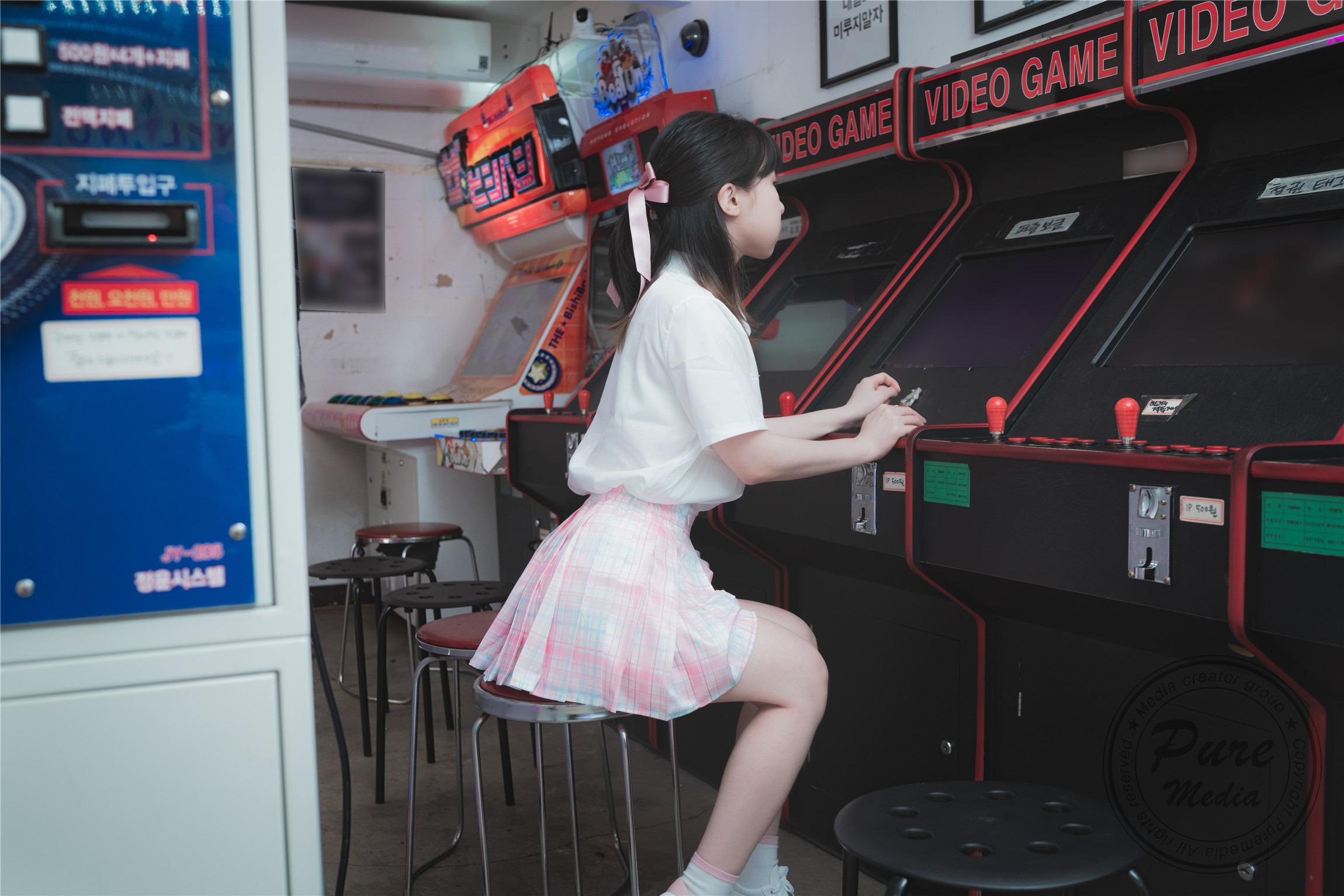 [Pure Media] Vol.187 Uhye (이유혜) – Lovely Kitchy 102P