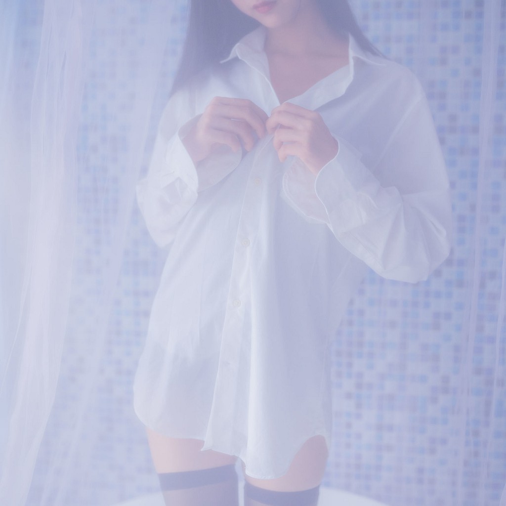 목미엔미엔 《백 셔츠 검은 스타킹 스쿠미즈》 [COSER 미녀] 사진집 [30P