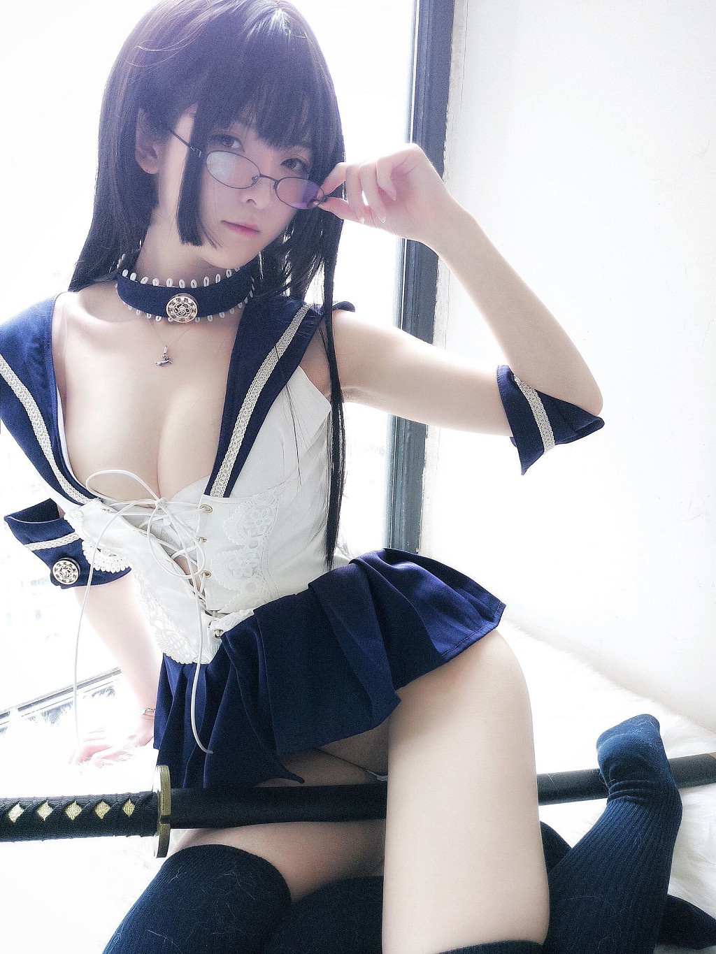 一小央泽《武士刀与水手服 女仆鸢一折纸》 [Cosplay美女] 写真集[31P]