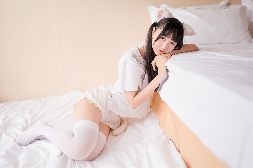 Mu Mianmian OwO "Cat Girl" [Cosplay Welfare] Photobook [51P