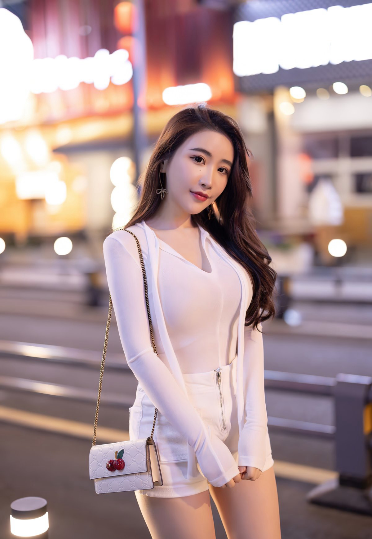 Cherry绯月樱极品肉丝袜玉足超性感美腿丰满圆润大胸